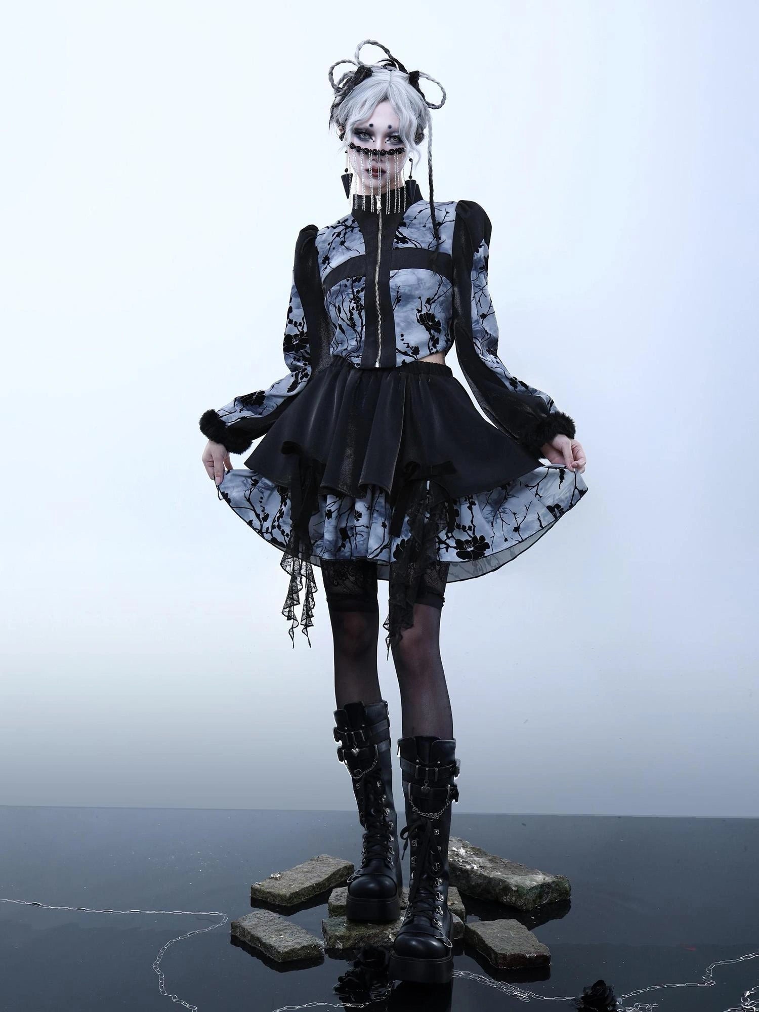 Virtual Orbit Embroidered Plum Blossom Tie Dye Lace Layered Mini Skirt