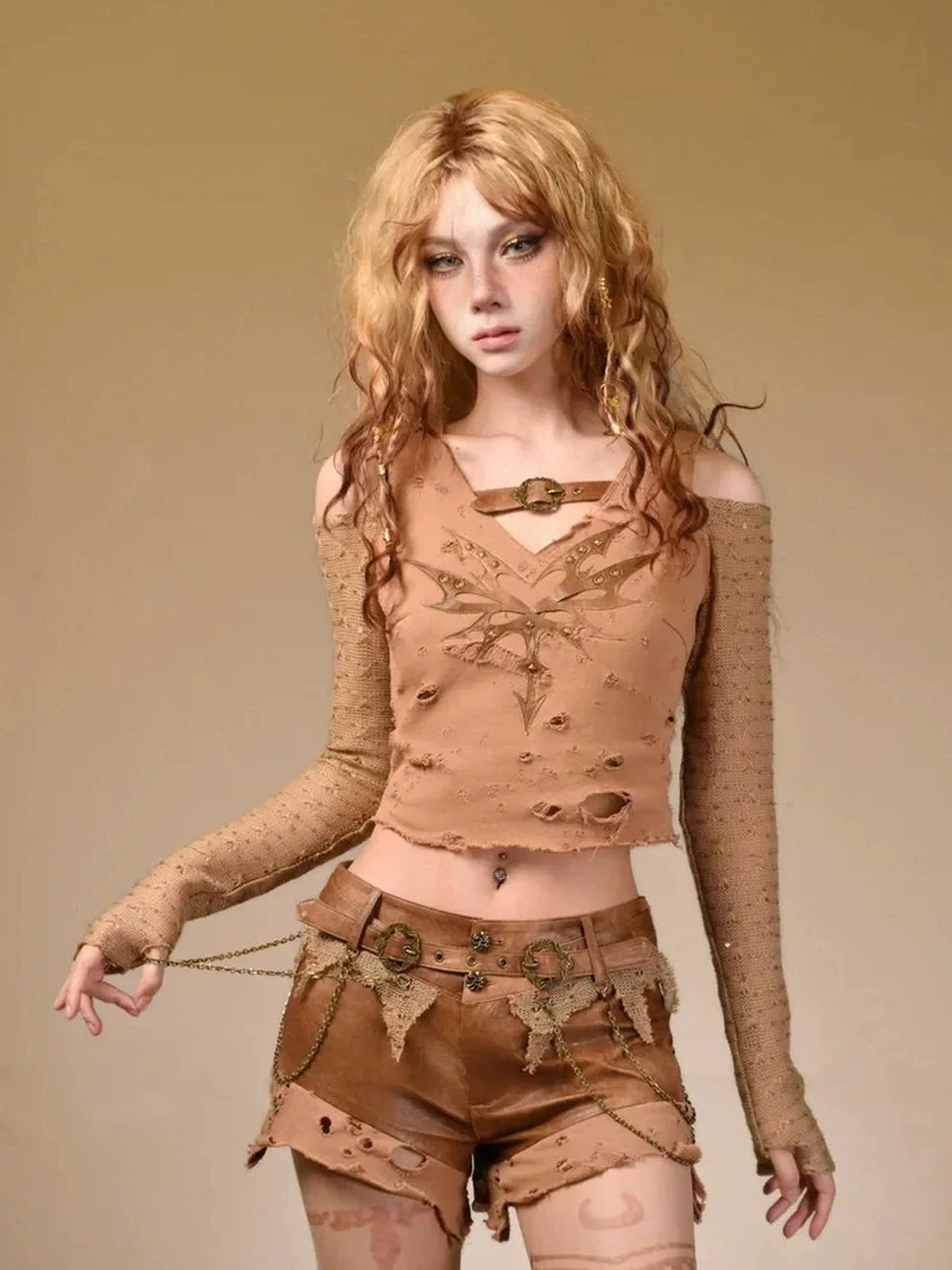 Virtual Orbit Romantic Decay Wasteland Layered Top