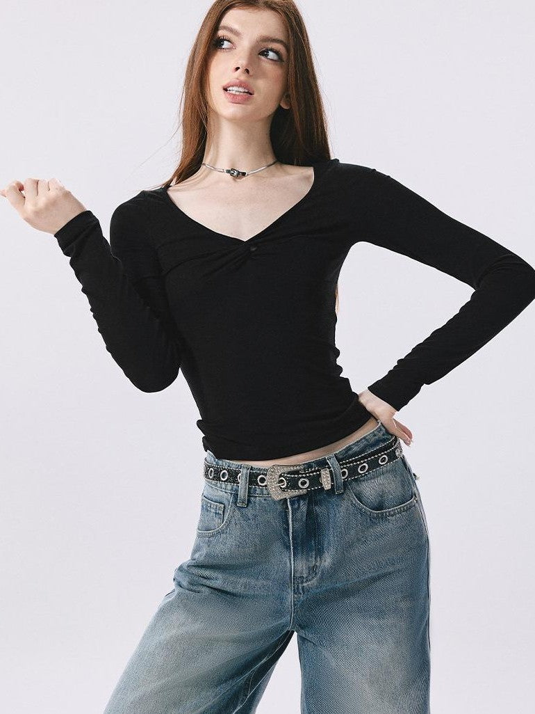 Vone SheeE Black V-neck Slim Fit Women&
