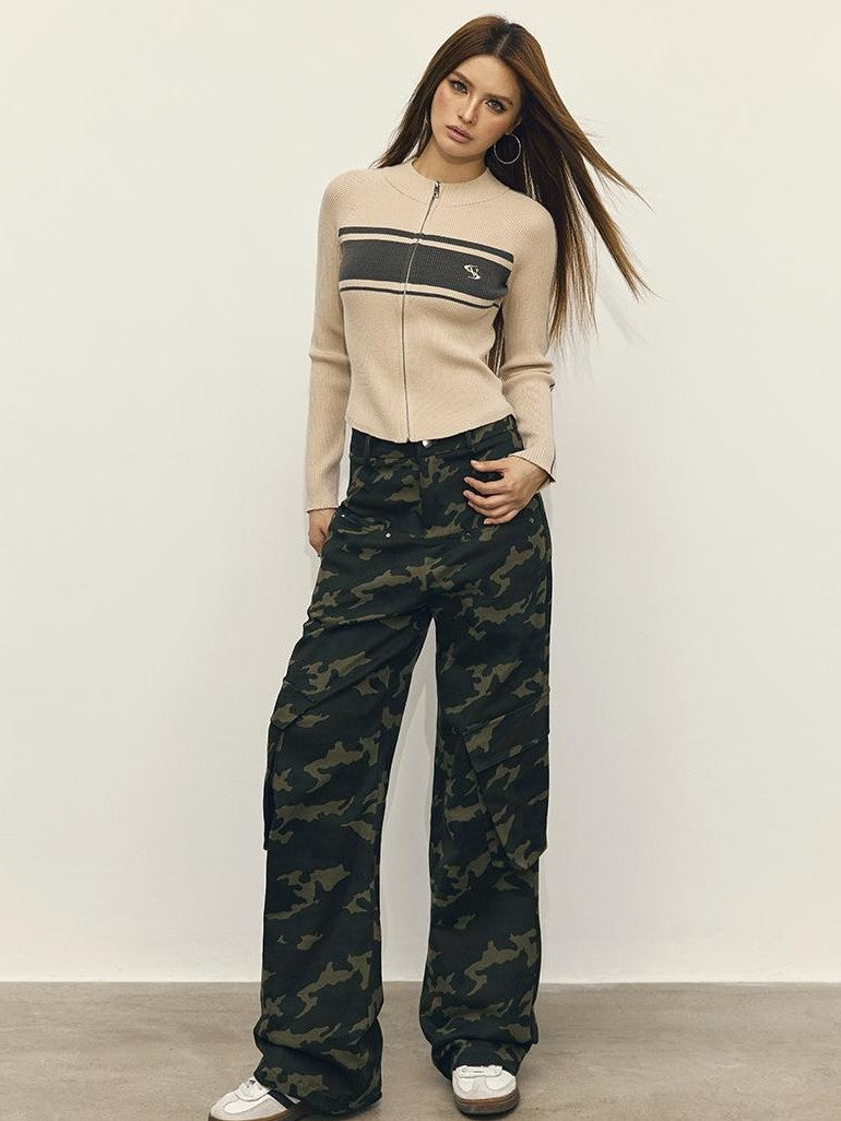 Vone SheeE Zip Up V-neck Slim Fit Knit Women&