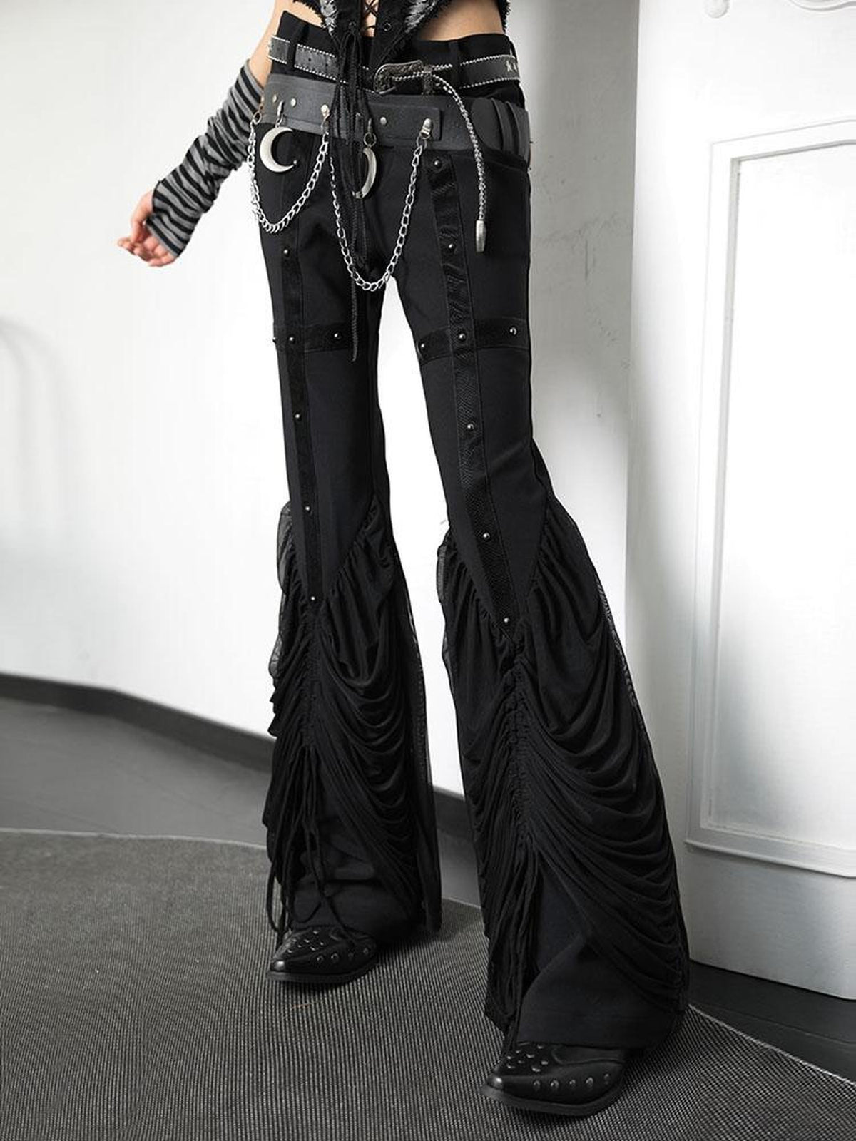 WSW WUSHENWU Black Punk Cross Studded Spliced Low Rise Women&