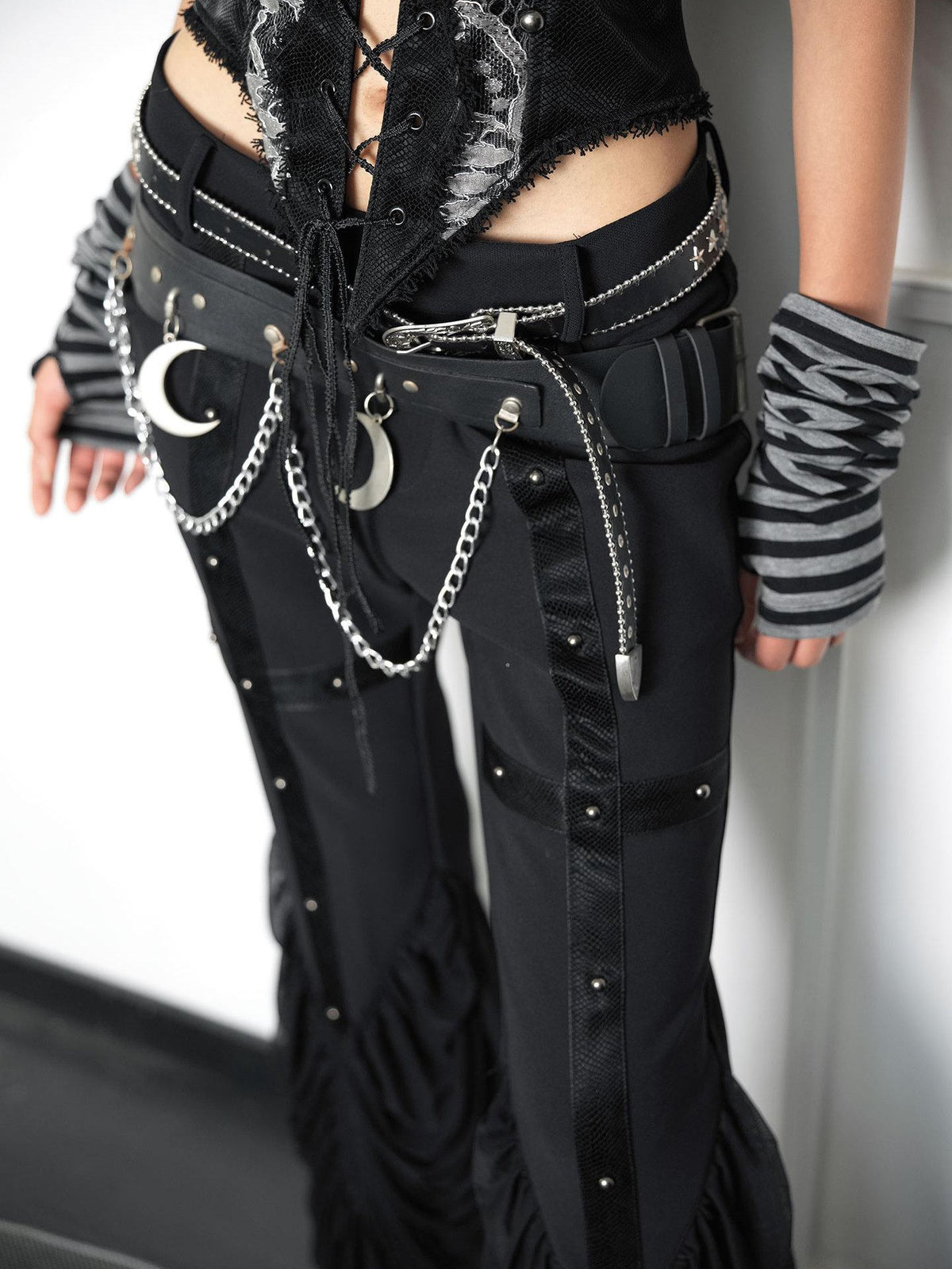 WSW WUSHENWU Black Punk Cross Studded Spliced Low Rise Women&
