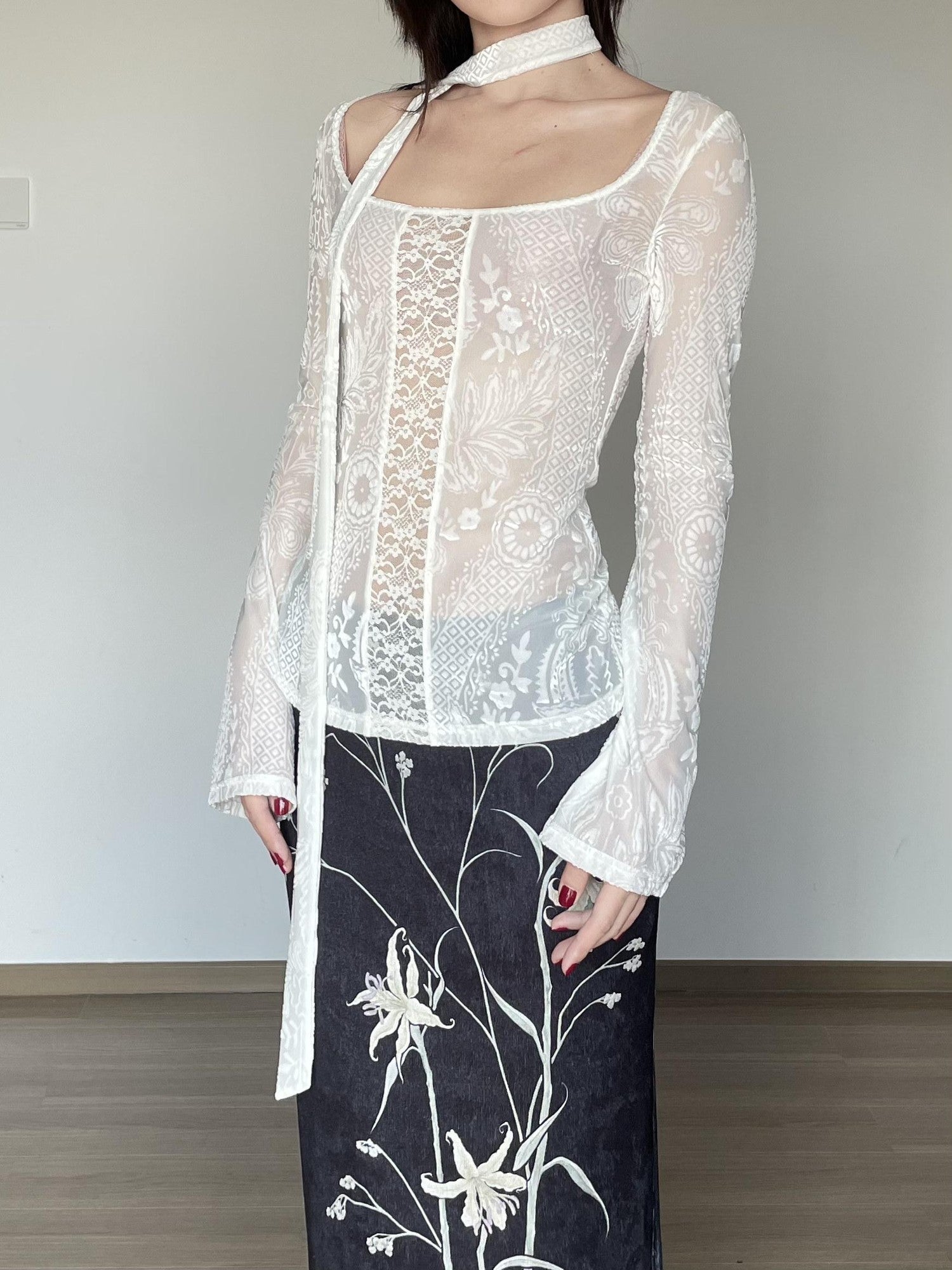 Wet Tail Slim Fit Square Neck White Polyester Pullover Long Sleeve T-Shirts