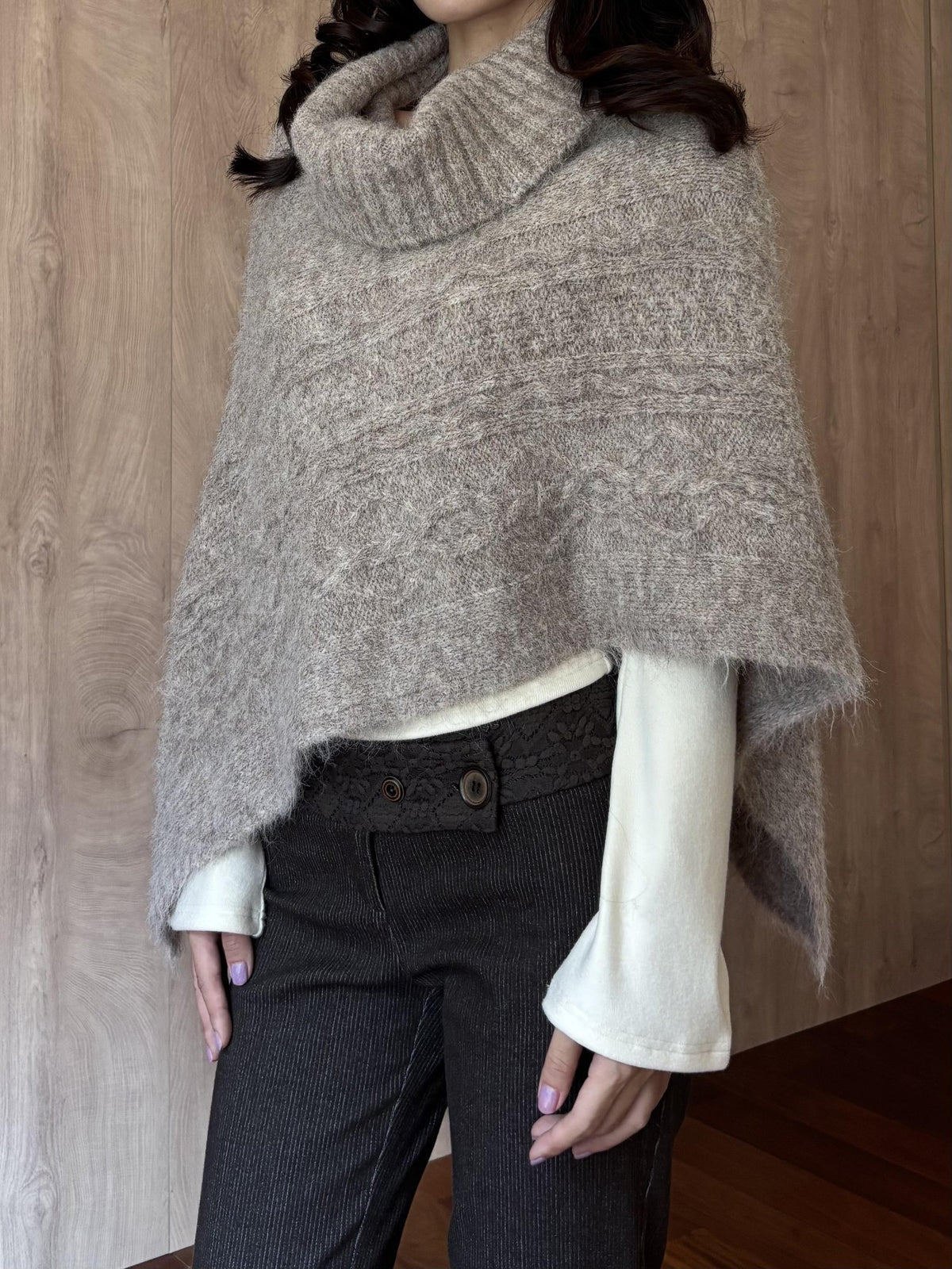 Wet Tail Three Tone Cloak Wool Blend Women&