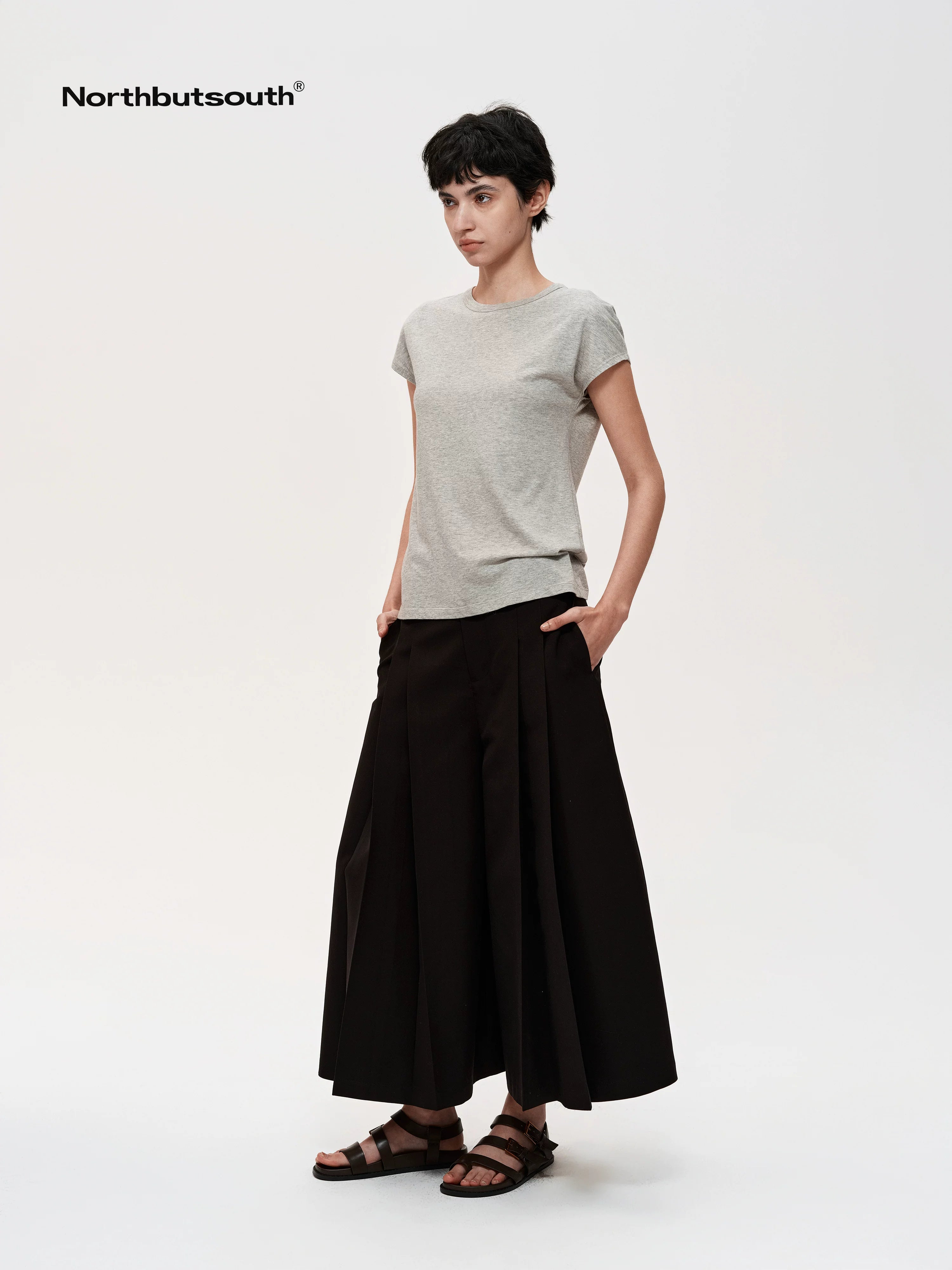 Wool Blend Pleated Wide Leg Cropped Trouser Shorts