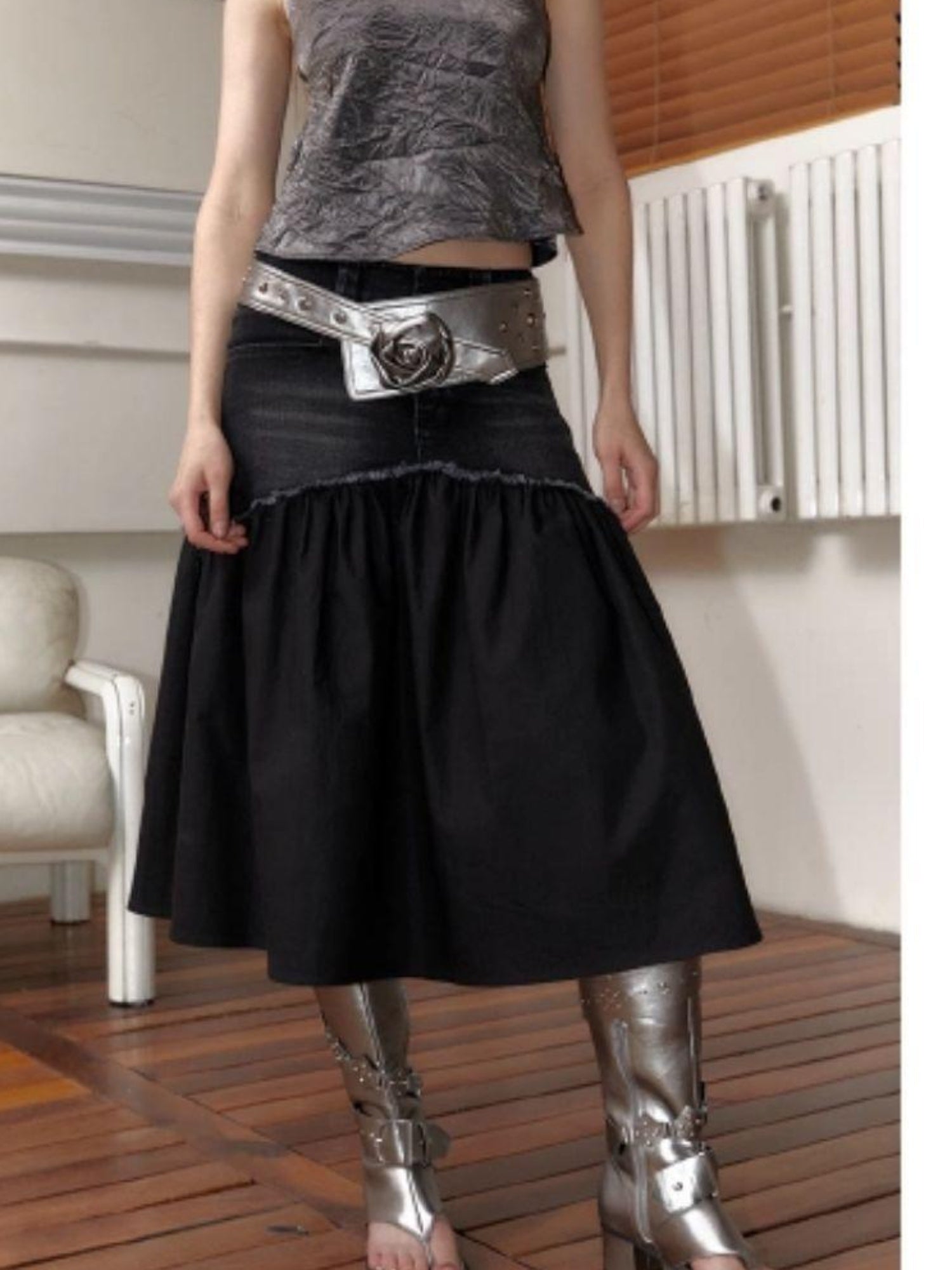 2th Desire Y2K Silver Wide Belt With Rose Design & Studs Waistband