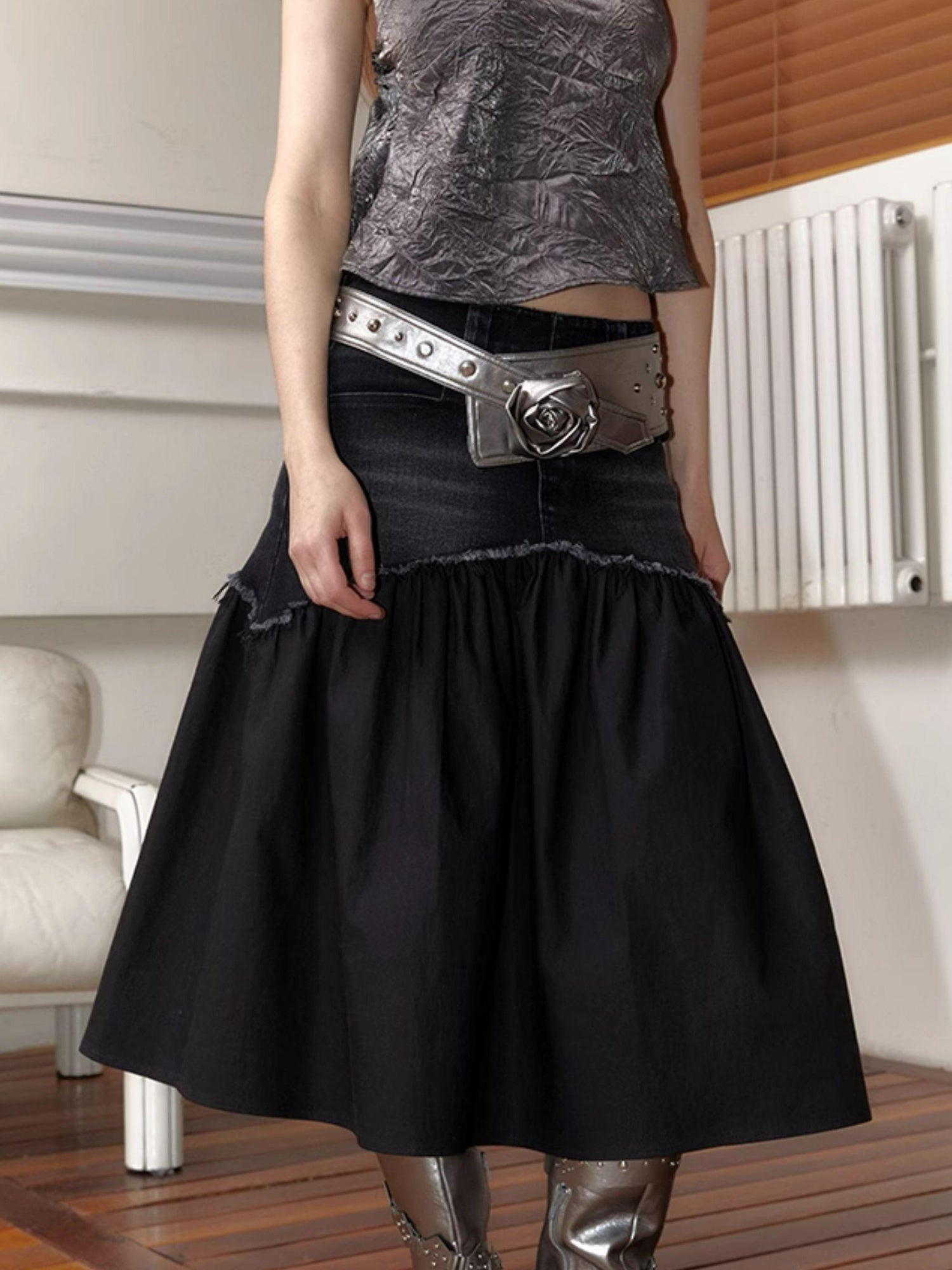 2th Desire Y2K Silver Wide Belt With Rose Design & Studs Waistband