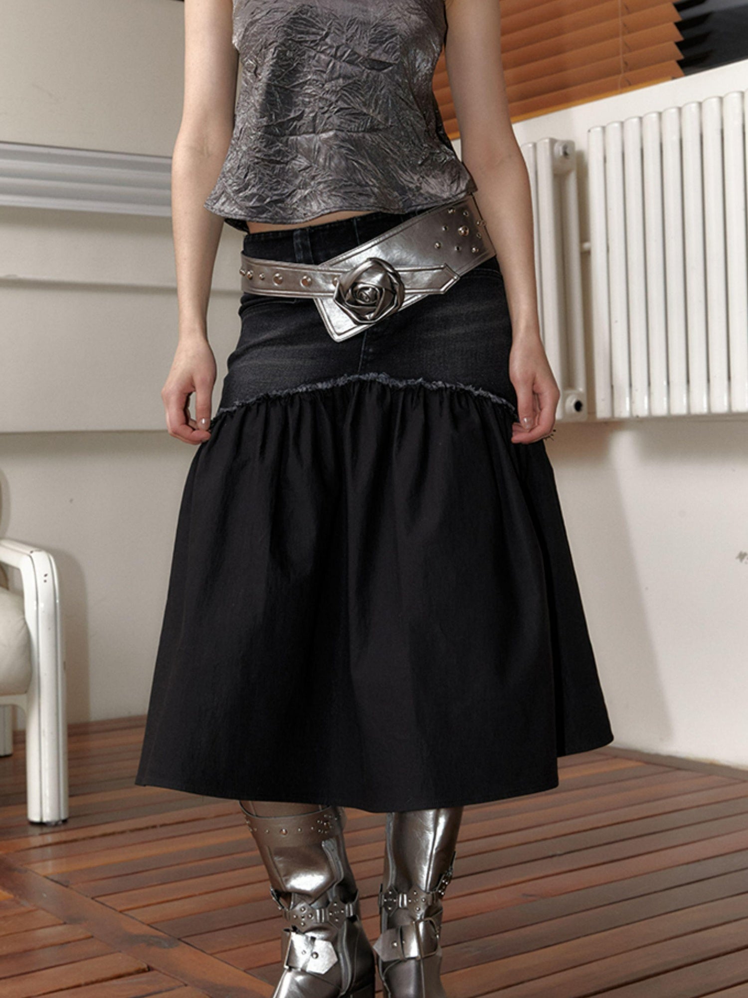 2th Desire Y2K Silver Wide Belt With Rose Design & Studs Waistband