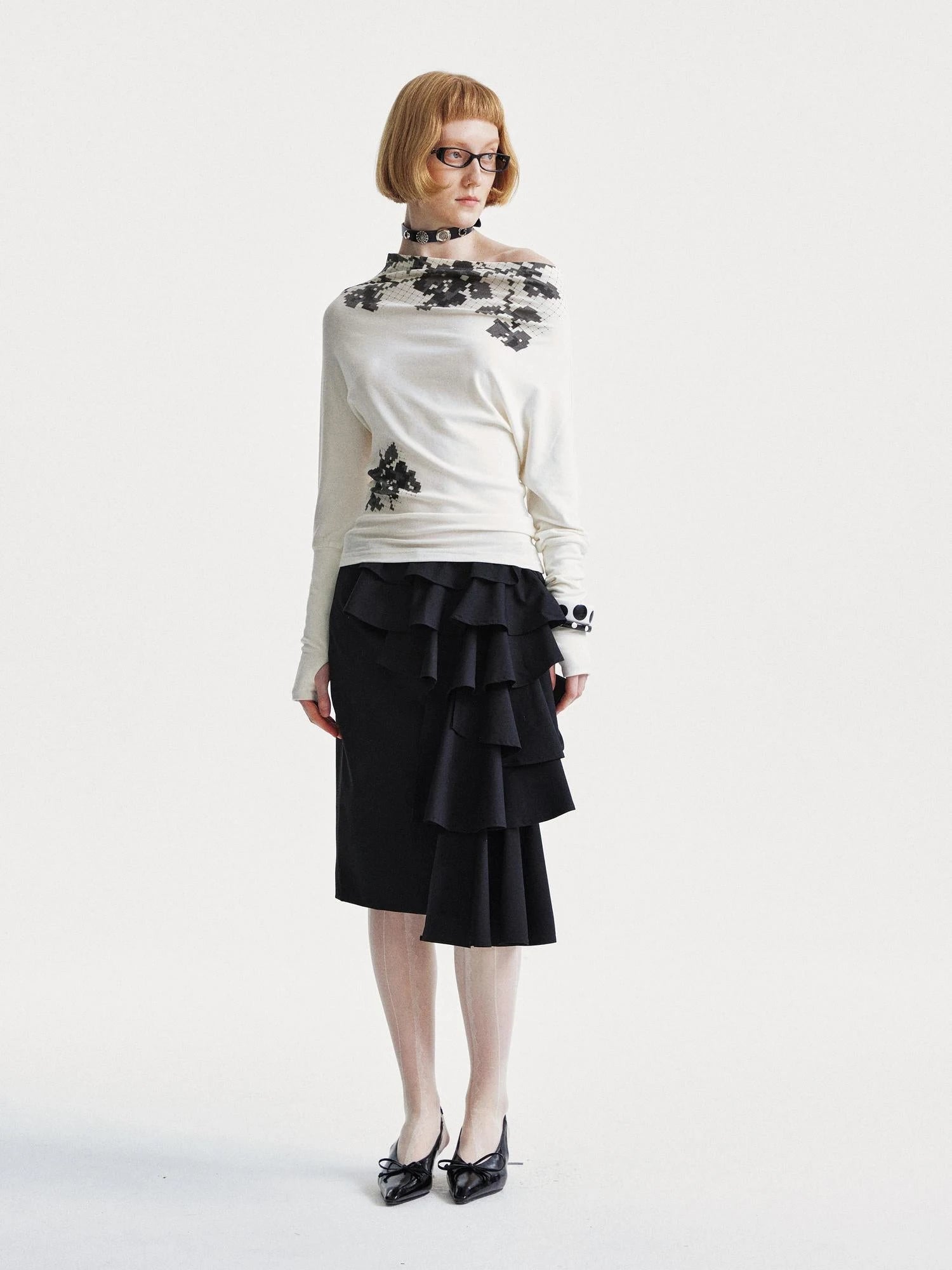 Asymmetrical Lace Trim Black Straight Skirt