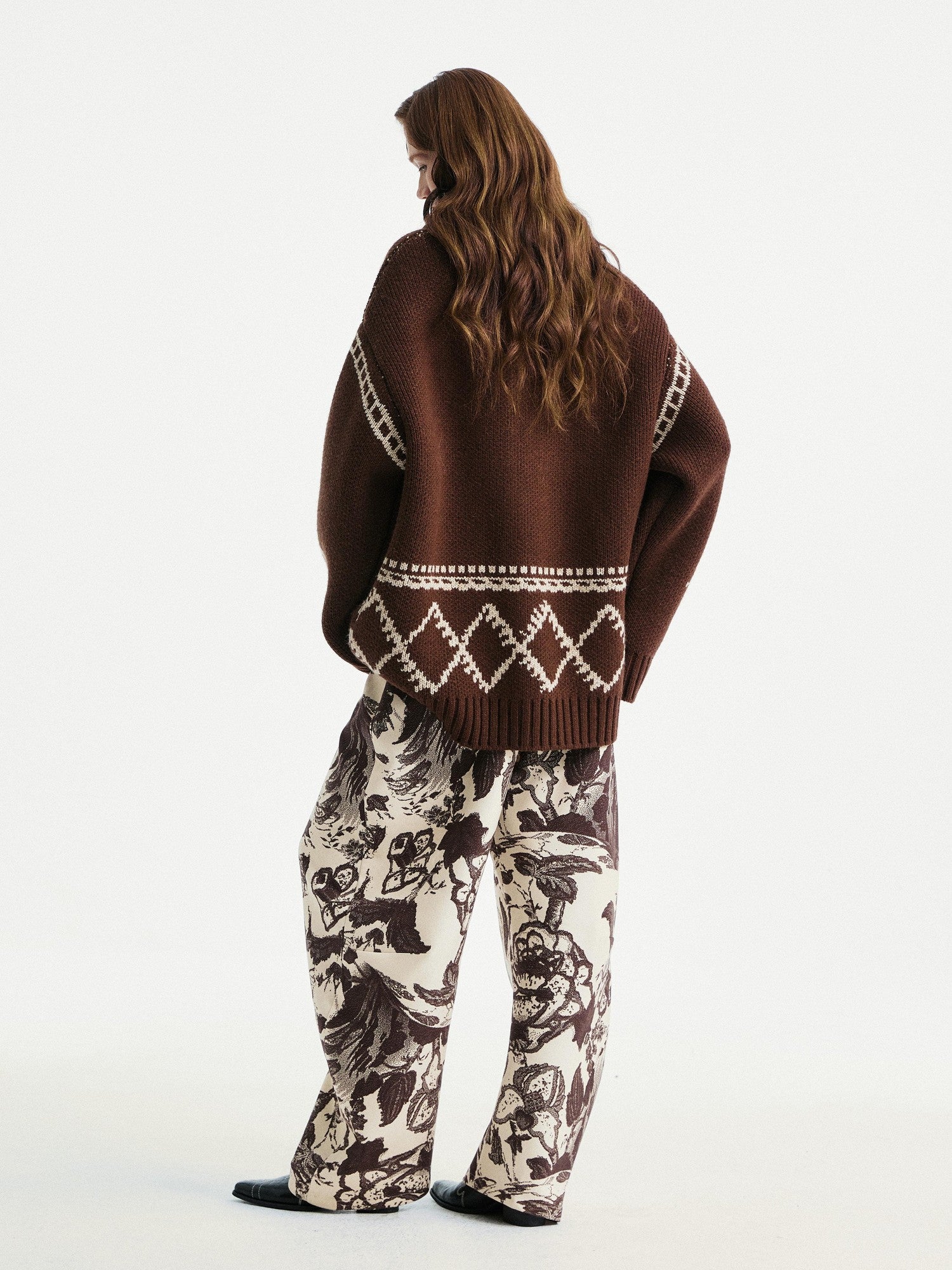 YOSHUYUKI Beige Floral Print Curved Cut Women&