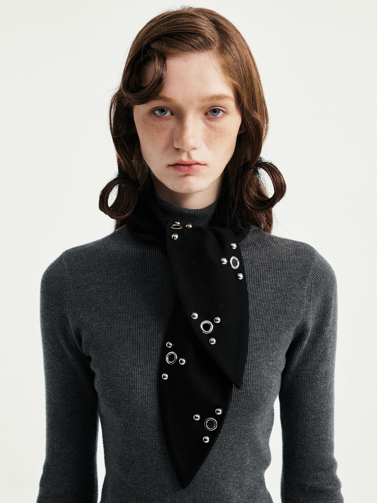 YOSHUYUKI Black Rabbit Ear Eyelet Rivet Detail Women&