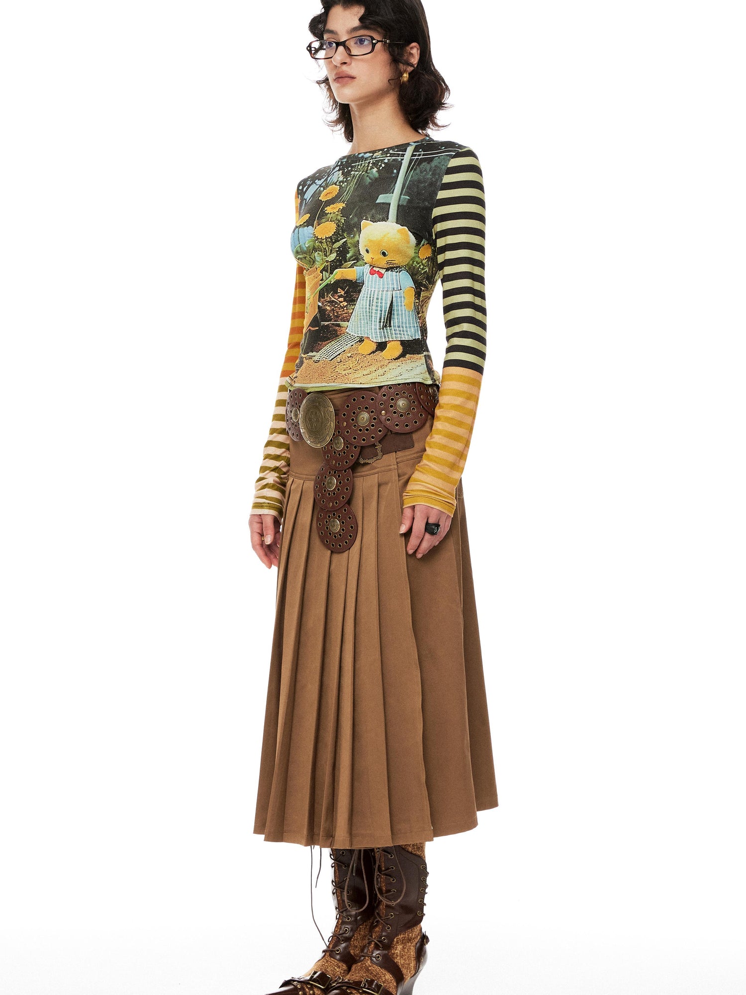 YOSHUYUKI Cat Garden Print Tee With Green Yellow Striped Sleeves V Neck T Shirt Long Sleeve