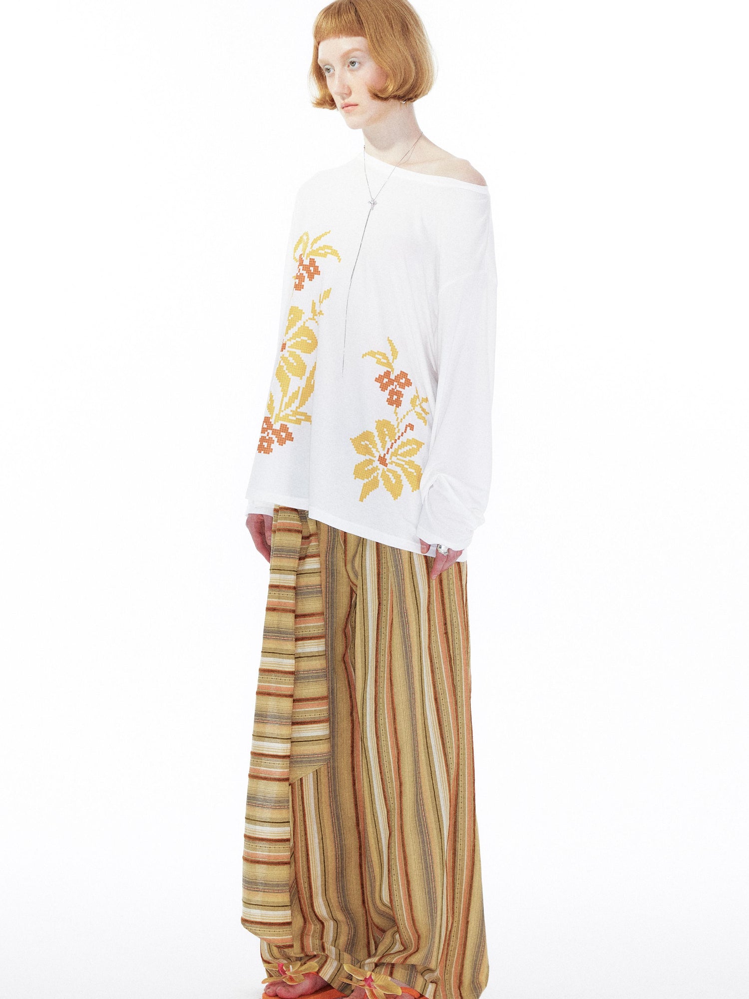 YOSHUYUKI Floral Print Off Shoulder Loose Long Sleeve Top