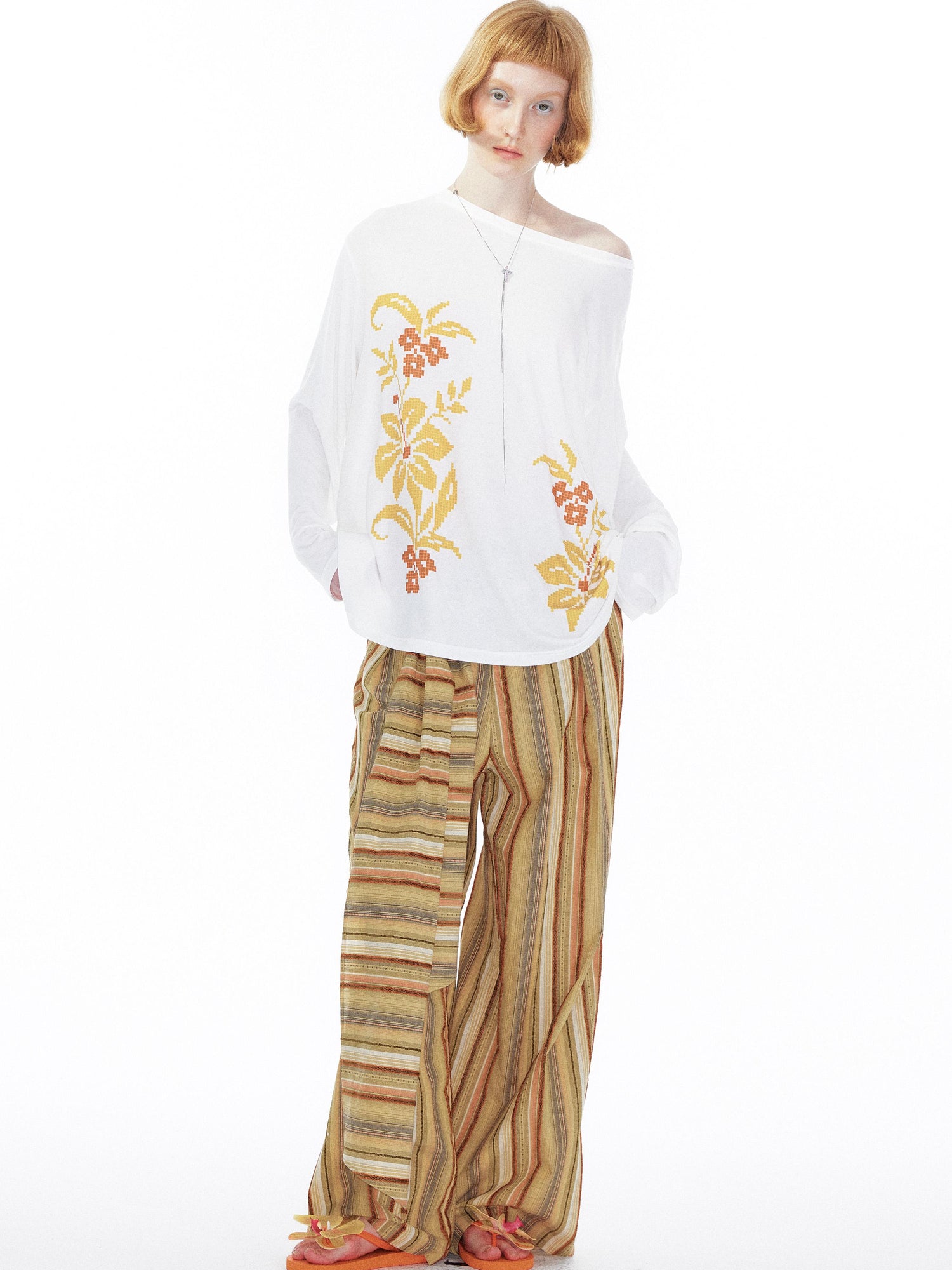 YOSHUYUKI Floral Print Off Shoulder Loose Long Sleeve Top