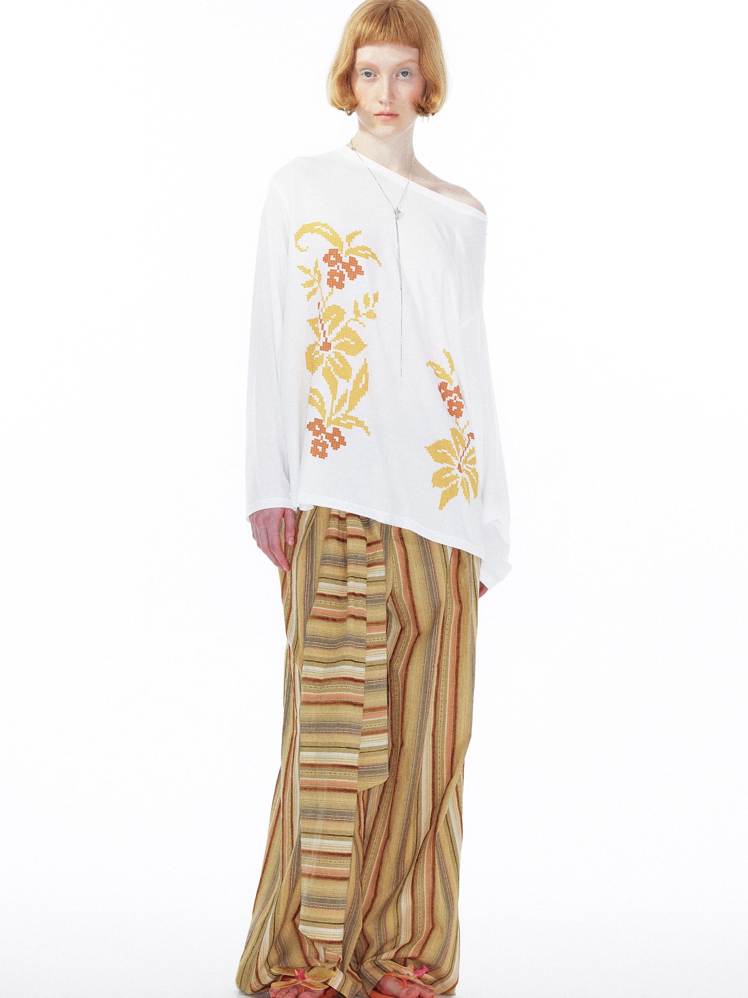 YOSHUYUKI Floral Print Off Shoulder Loose Long Sleeve Top