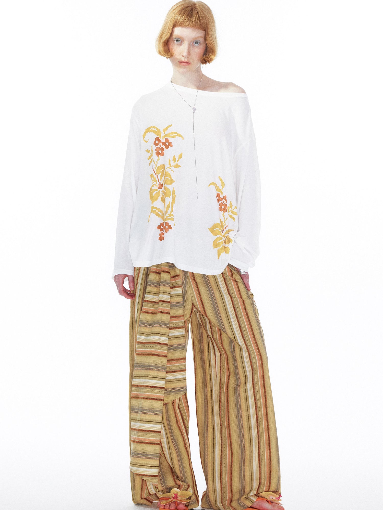 YOSHUYUKI Floral Print Off Shoulder Loose Long Sleeve Top