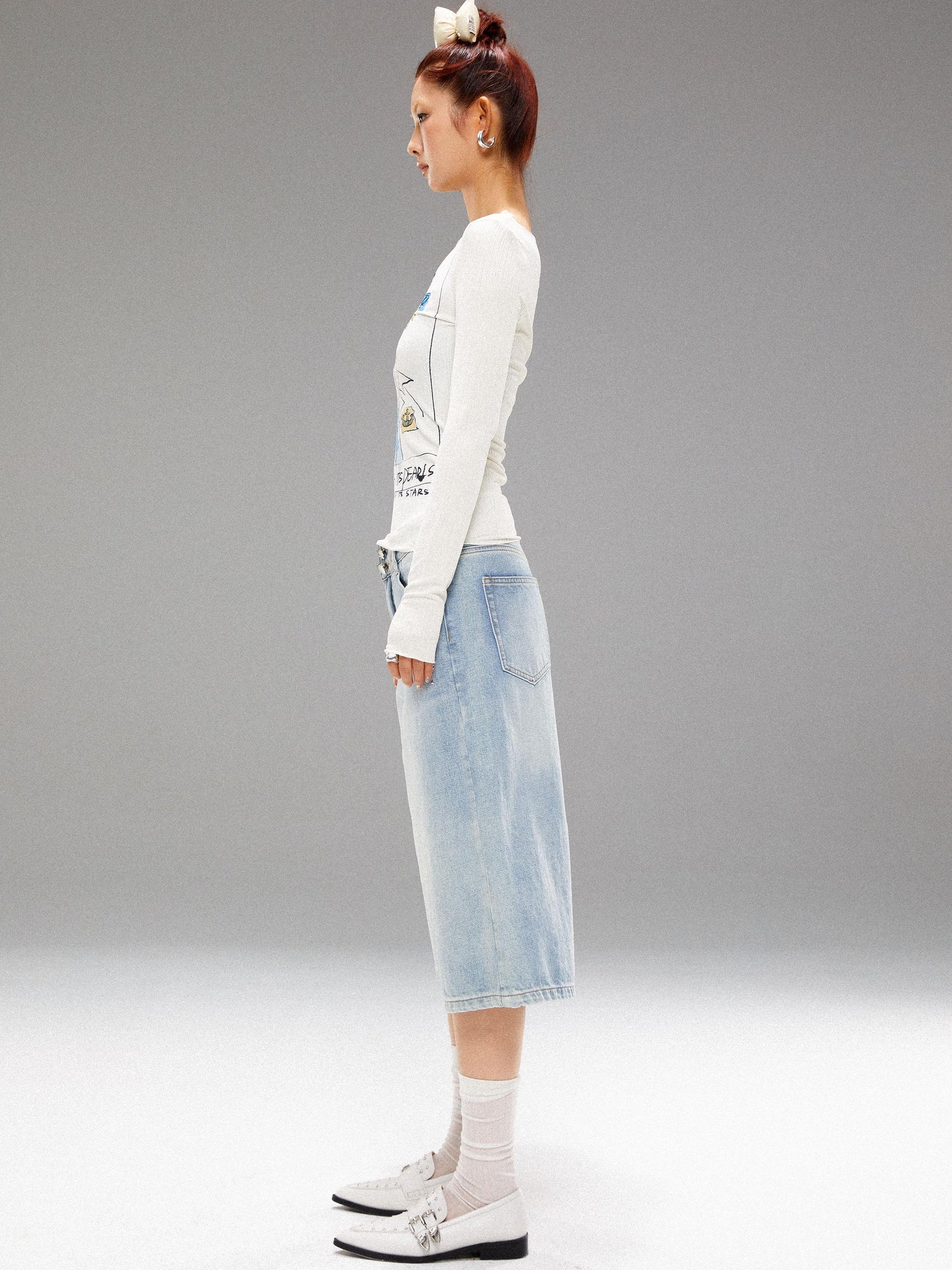 YOSHUYUKI Washed Blue Denim Mid Shorts With Metal Rivets