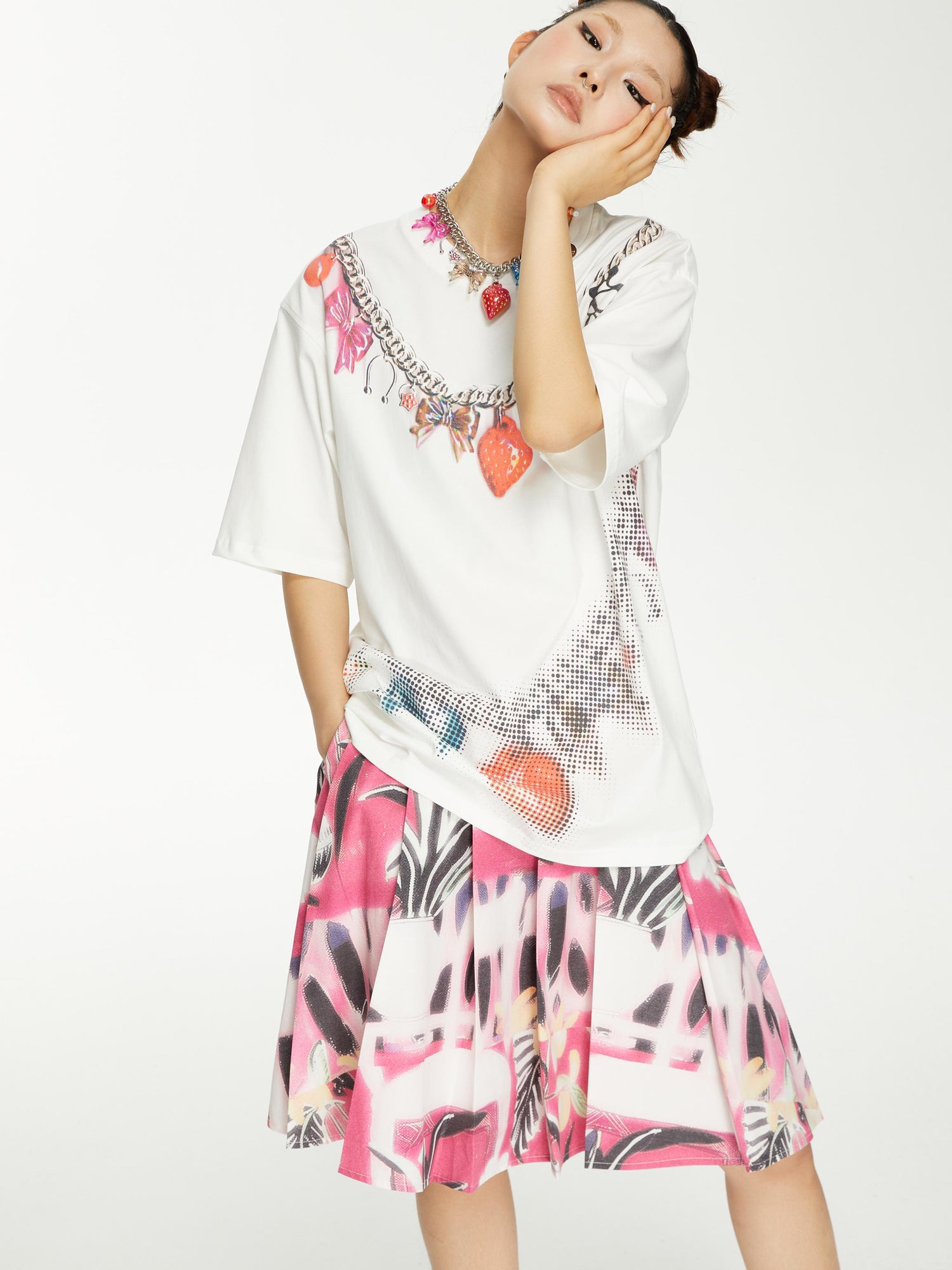YOSHUYUKI s Strawberry Bow Print Oversized T Shirt