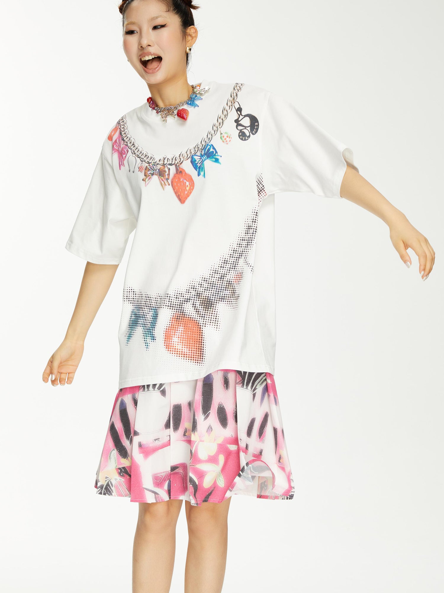 YOSHUYUKI s Strawberry Bow Print Oversized T Shirt