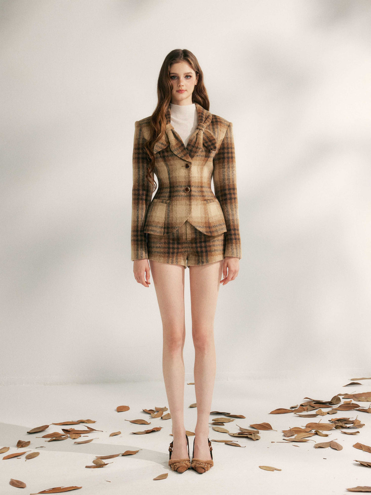YZZI_HE_Vintage_Plaid_Structured_Shoulder_Cinched_Waist_Women&