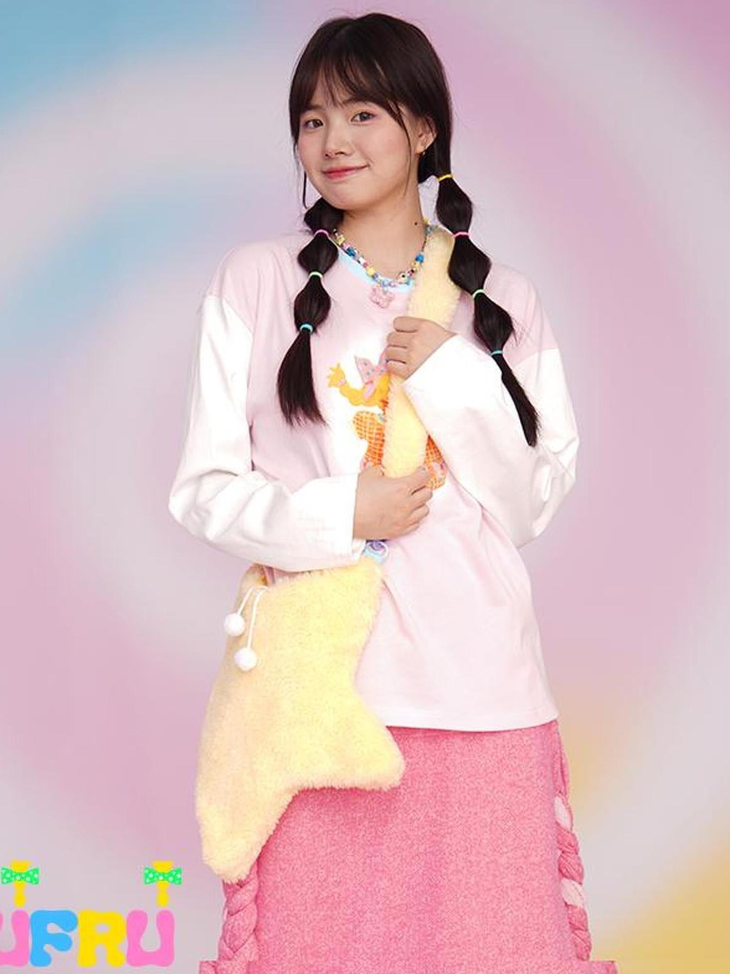 Frufru Gulu Yellow Cute Girl Plush Toy Monos Winter Hug