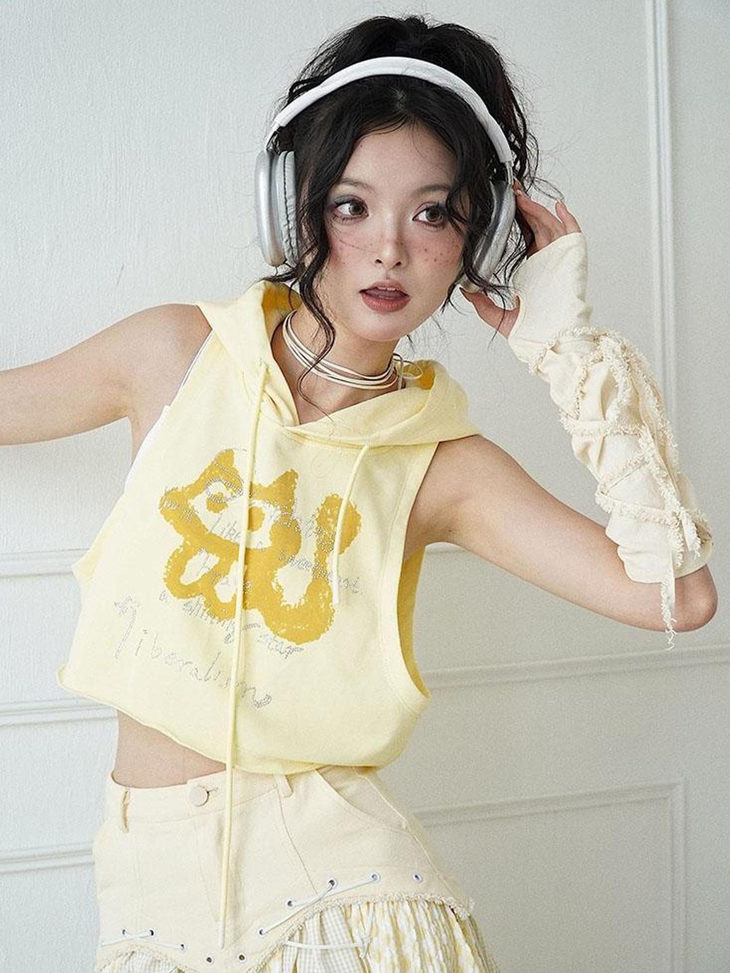 WSW WUSHENWU Yellow Hooded Sweatshirt Vest With Rhinestone Print Two Piece Set