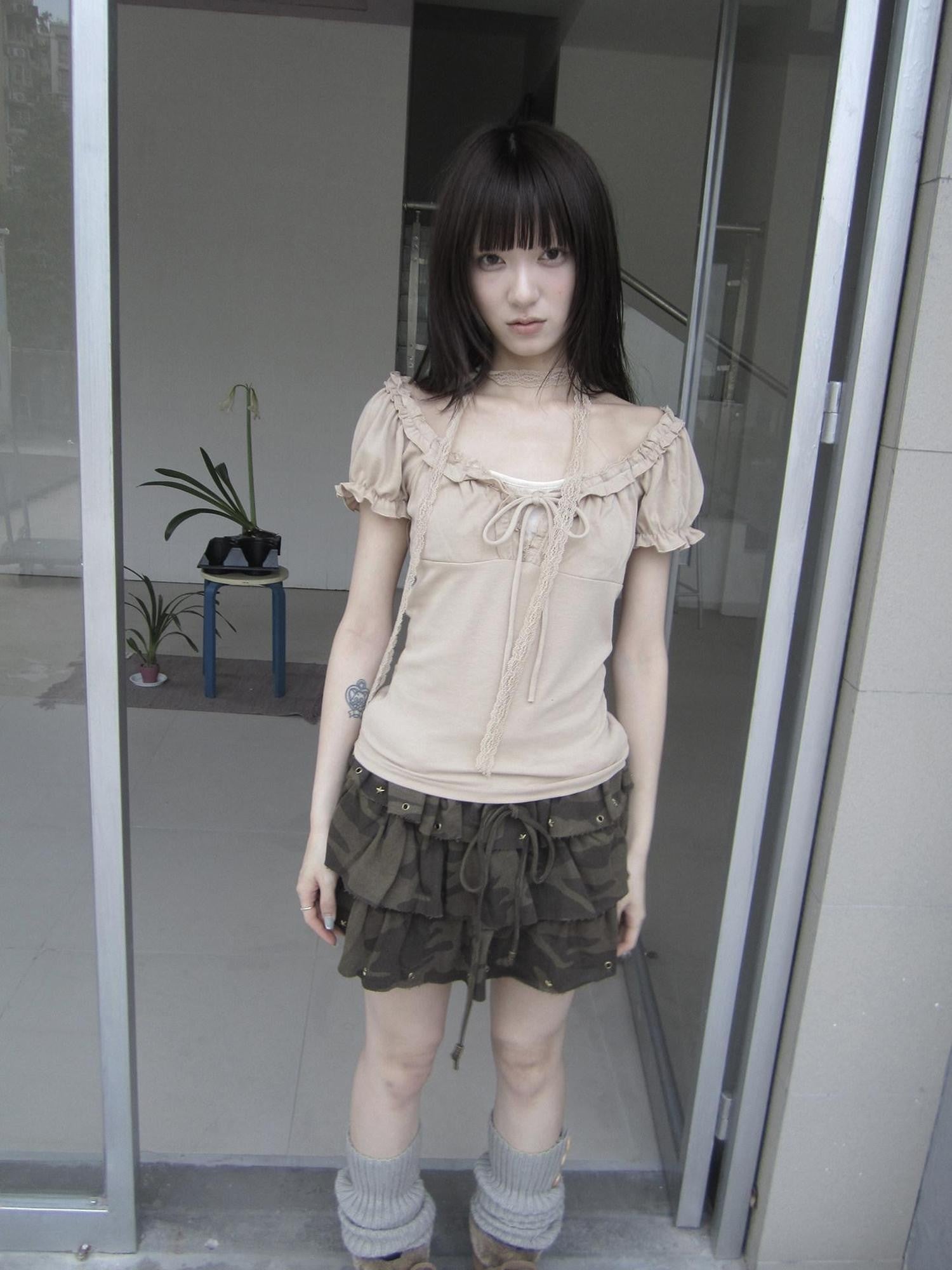 ang project Apricot Gray Puff Sleeve Ruffle Tie Square Neck Cropped Women&