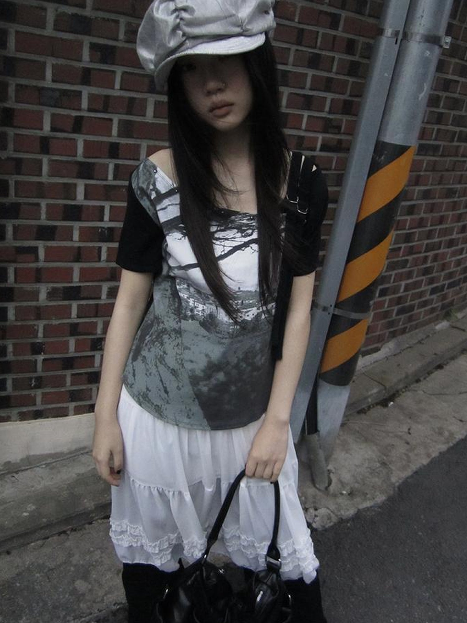 Updateang project Asymmetric Shoulder Color Block Print Tee