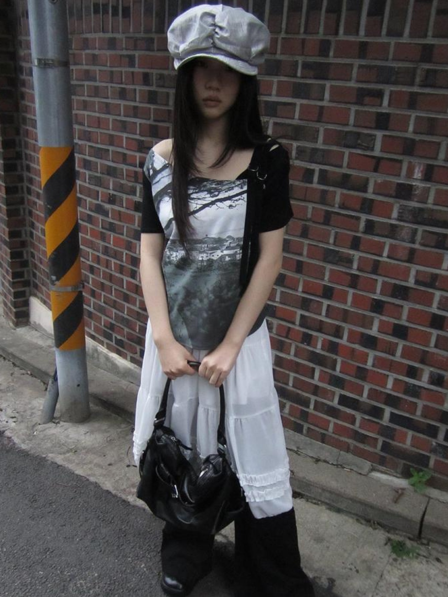 Updateang project Asymmetric Shoulder Color Block Print Tee