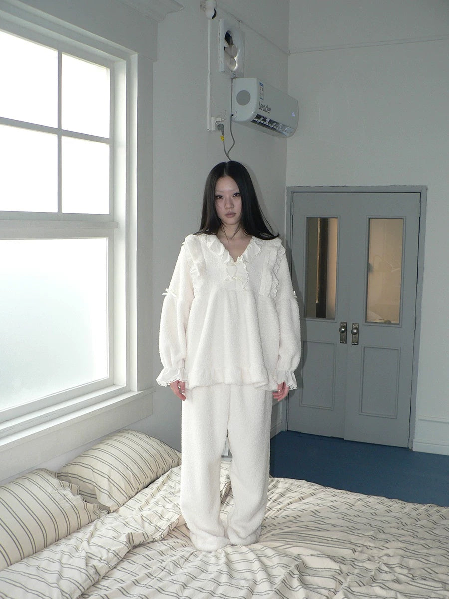ang project Cozy Coral Fleece Loose Fit V Neck Long Sleeve Women Home Beige Two Piece Suit