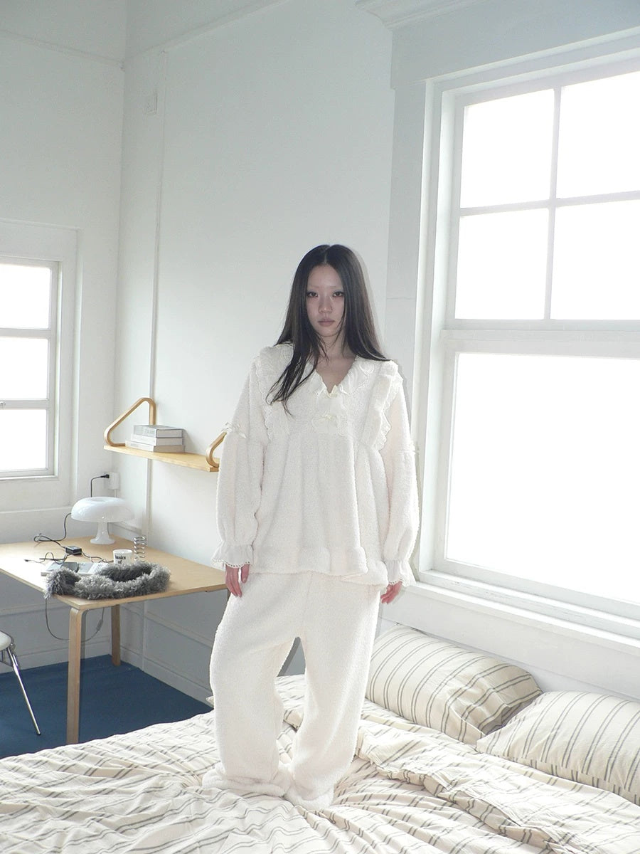 ang project Cozy Coral Fleece Loose Fit V Neck Long Sleeve Women Home Beige Two Piece Suit