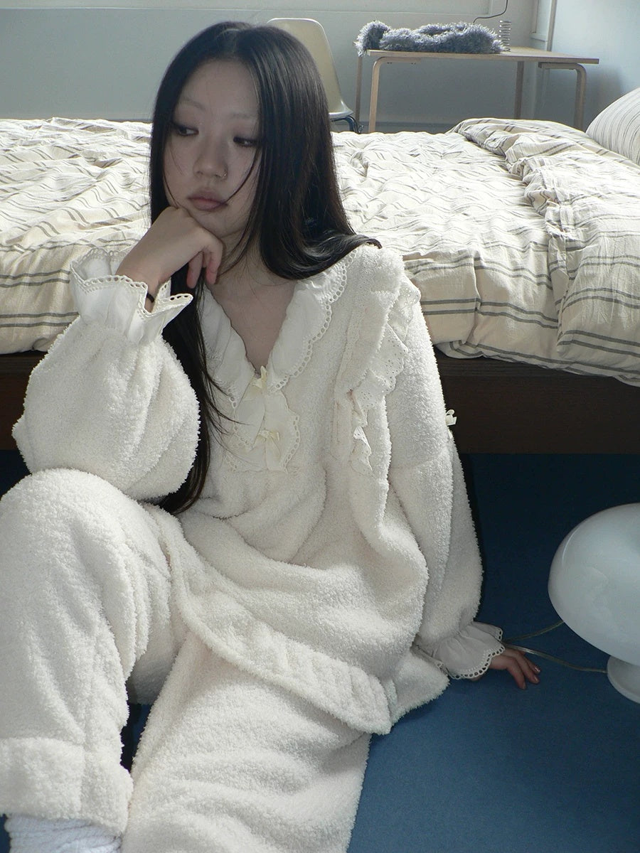 ang project Cozy Coral Fleece Loose Fit V Neck Long Sleeve Women Home Beige Two Piece Suit