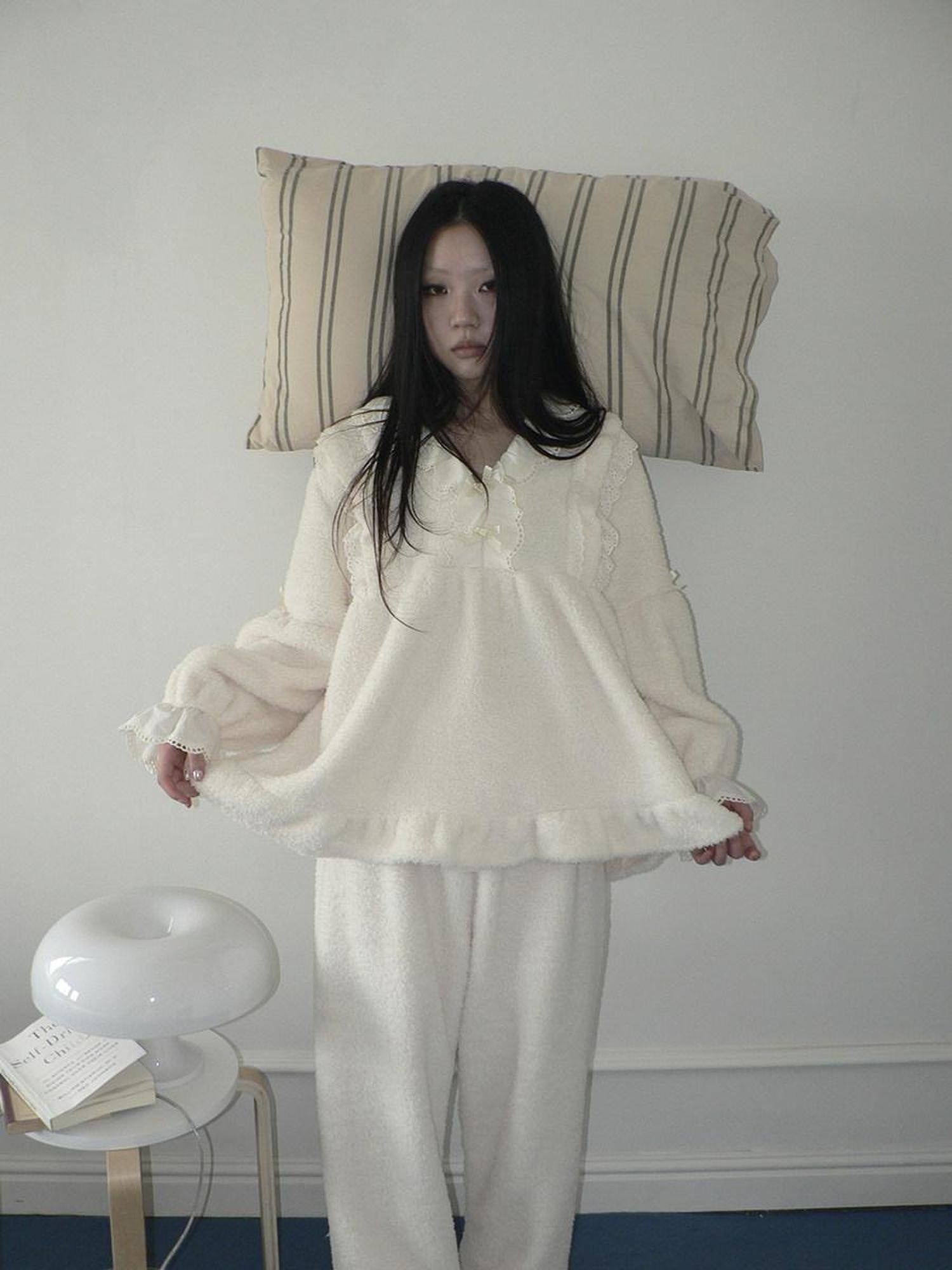 ang project Cozy Coral Fleece Loose Fit V Neck Long Sleeve Women Home Beige Two Piece Suit