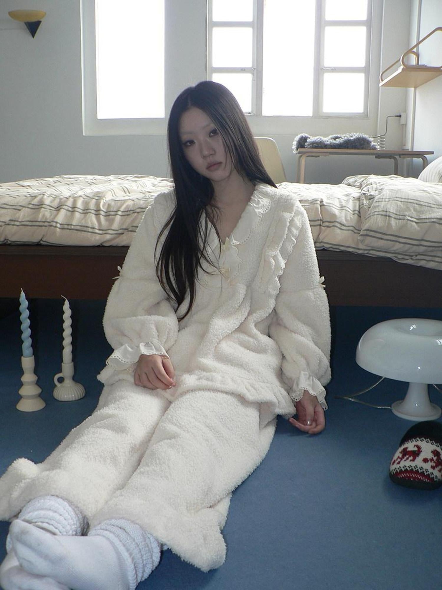 ang project Cozy Coral Fleece Loose Fit V Neck Long Sleeve Women Home Beige Two Piece Suit