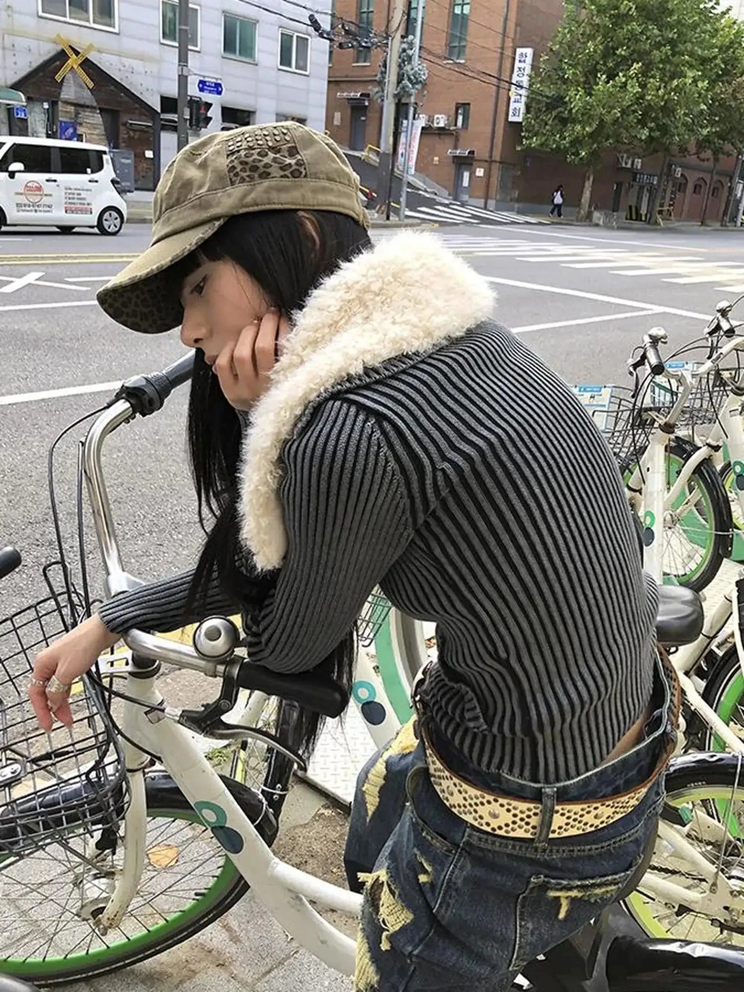 Detachable Faux Fur Collar Stretch Knit Zipper Sweater Coat