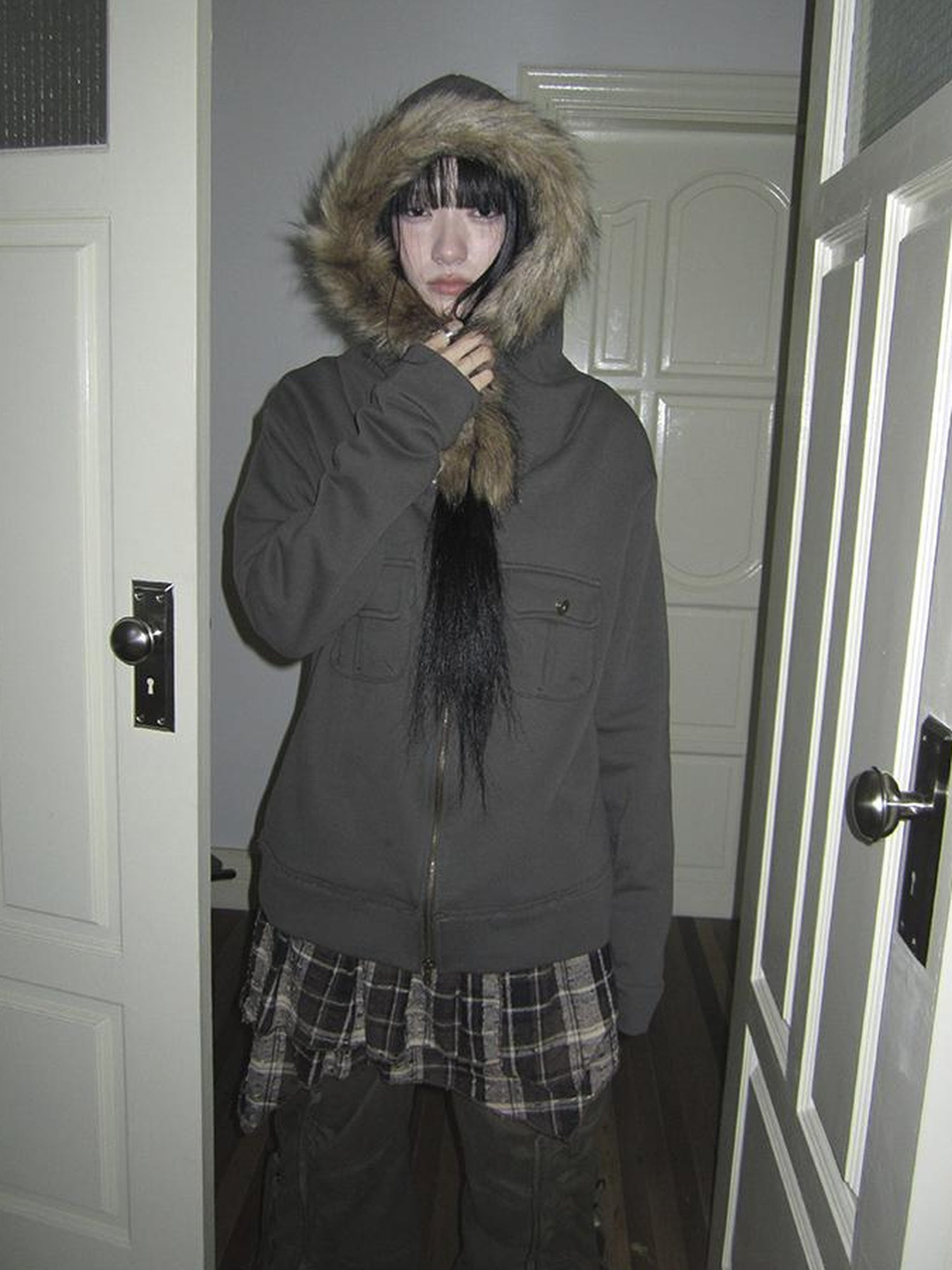 Updateang project Detachable Fur Hooded Fleece Sweatshirt With Pockets