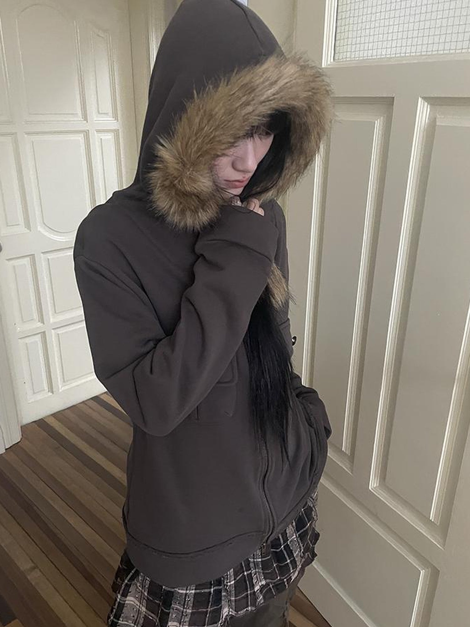 Updateang project Detachable Fur Hooded Fleece Sweatshirt With Pockets