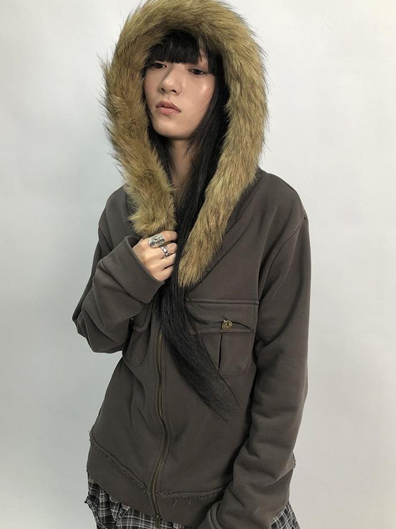 Updateang project Detachable Fur Hooded Fleece Sweatshirt With Pockets