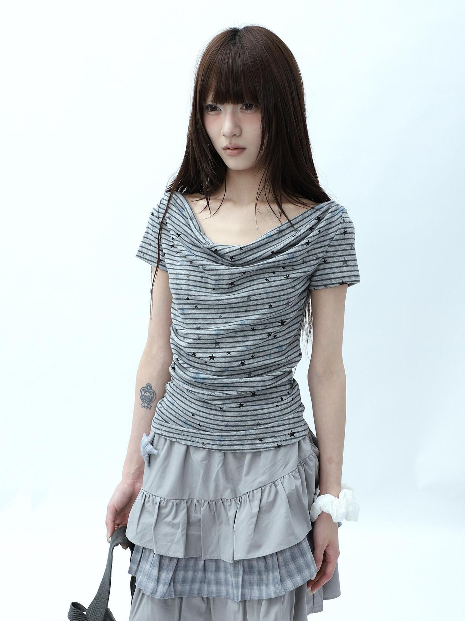 ang project Grey Striped Star Print Stacked Neck Women&