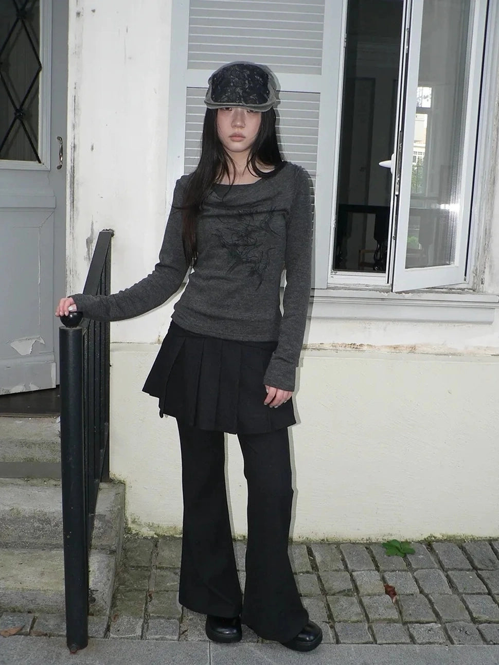 ang project Lightweight Printed Draped Neck Slim Fit Long Sleeve Top T-shirt