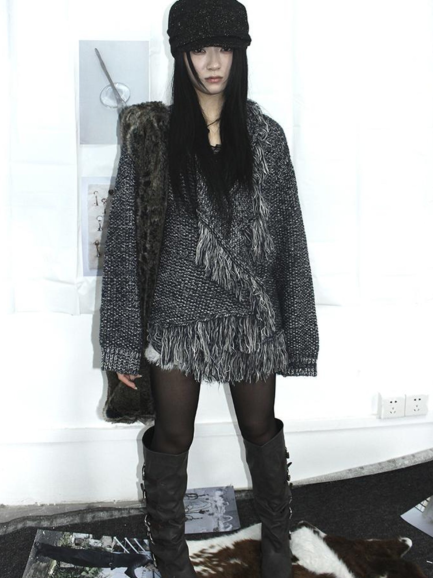 Updateang project Lightweight Tassel Cross Lapel Color Block Knit Cardigan