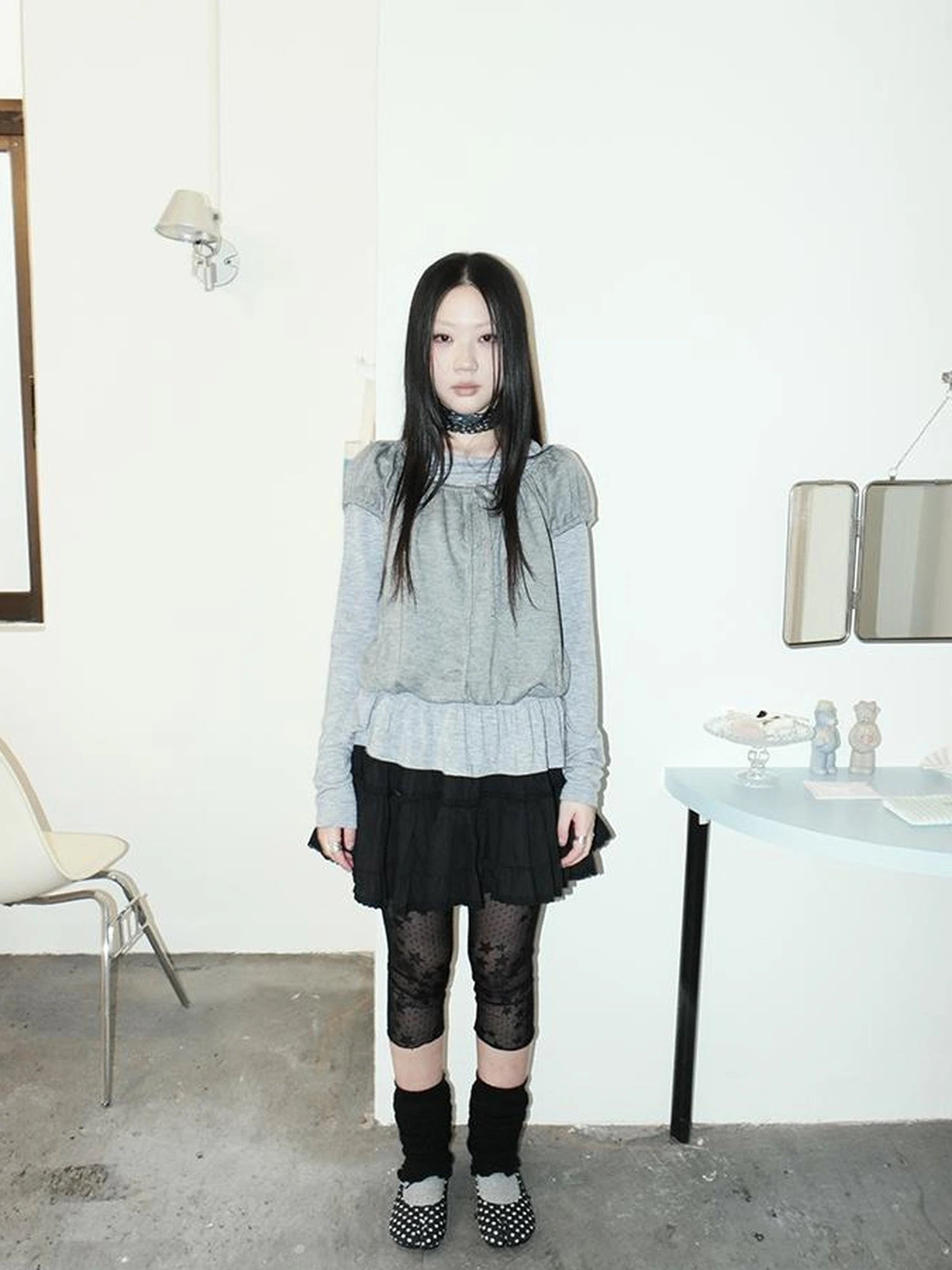 Millennial Lace Star Print Stretch Capri Leggings