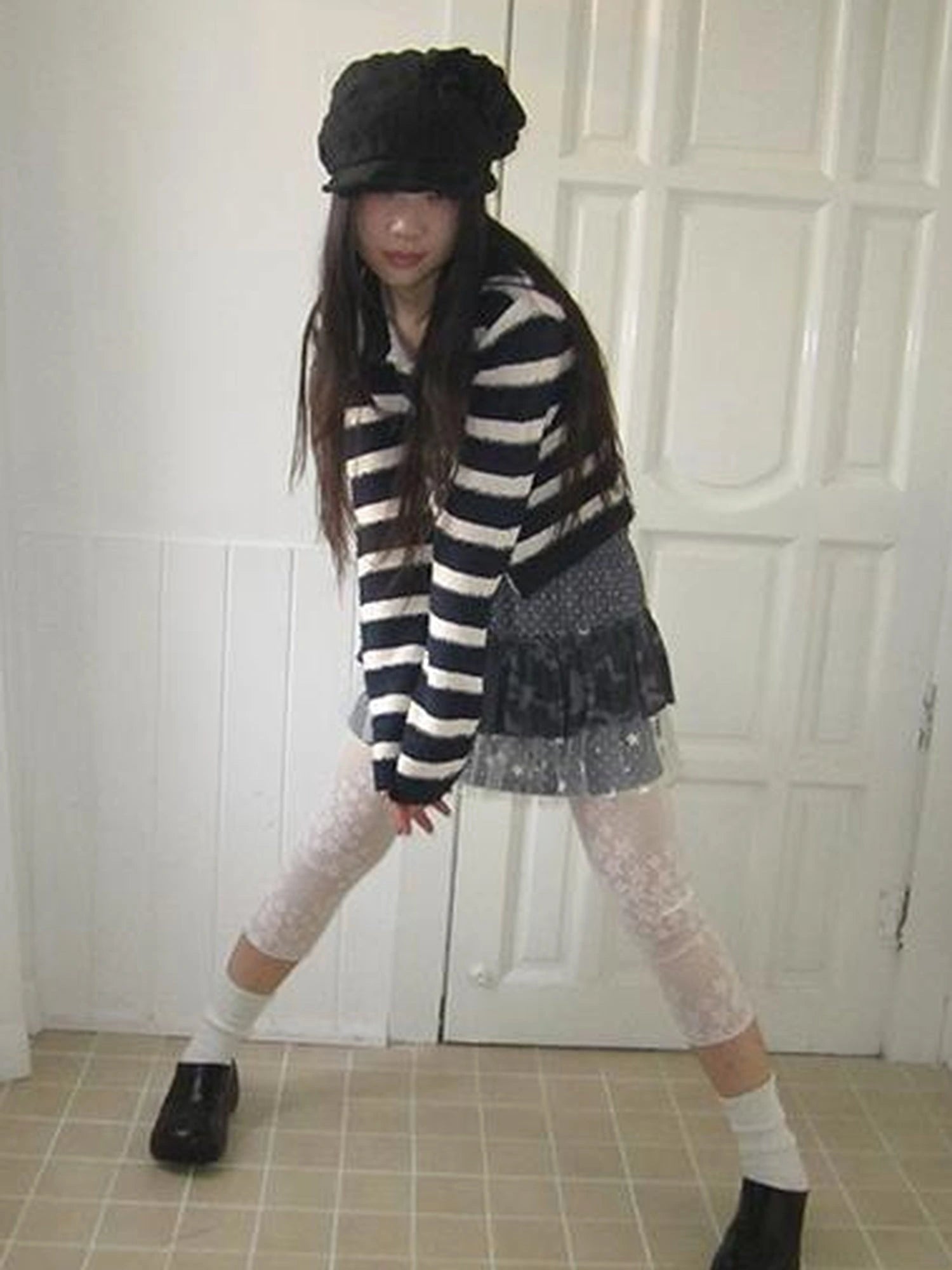 Millennial Lace Star Print Stretch Capri Leggings