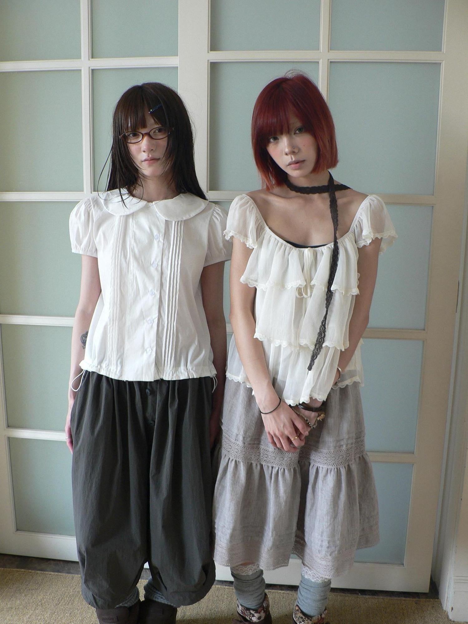ang project Pleated Buttoned Gathered Doll Collar Women&