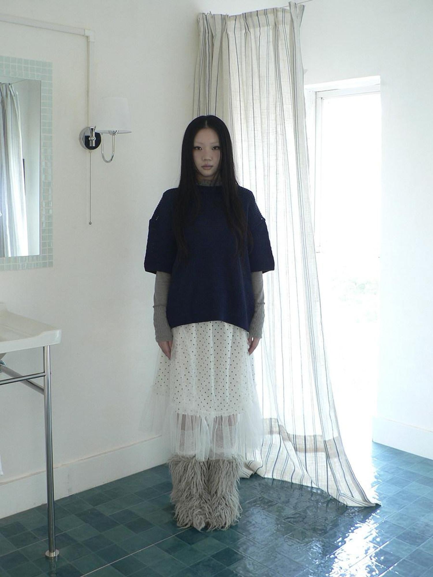 ang project Pleated Korean Aline Elastic Waist White Girls Ladies Midi Skirt