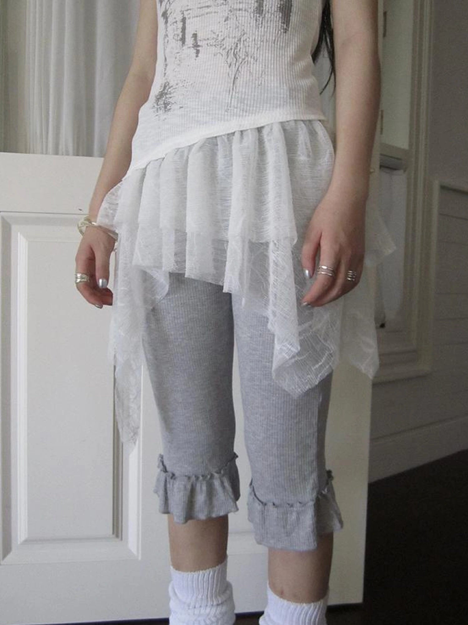 Summer Elastic Waist Ruffled Hem Slimming Shorts