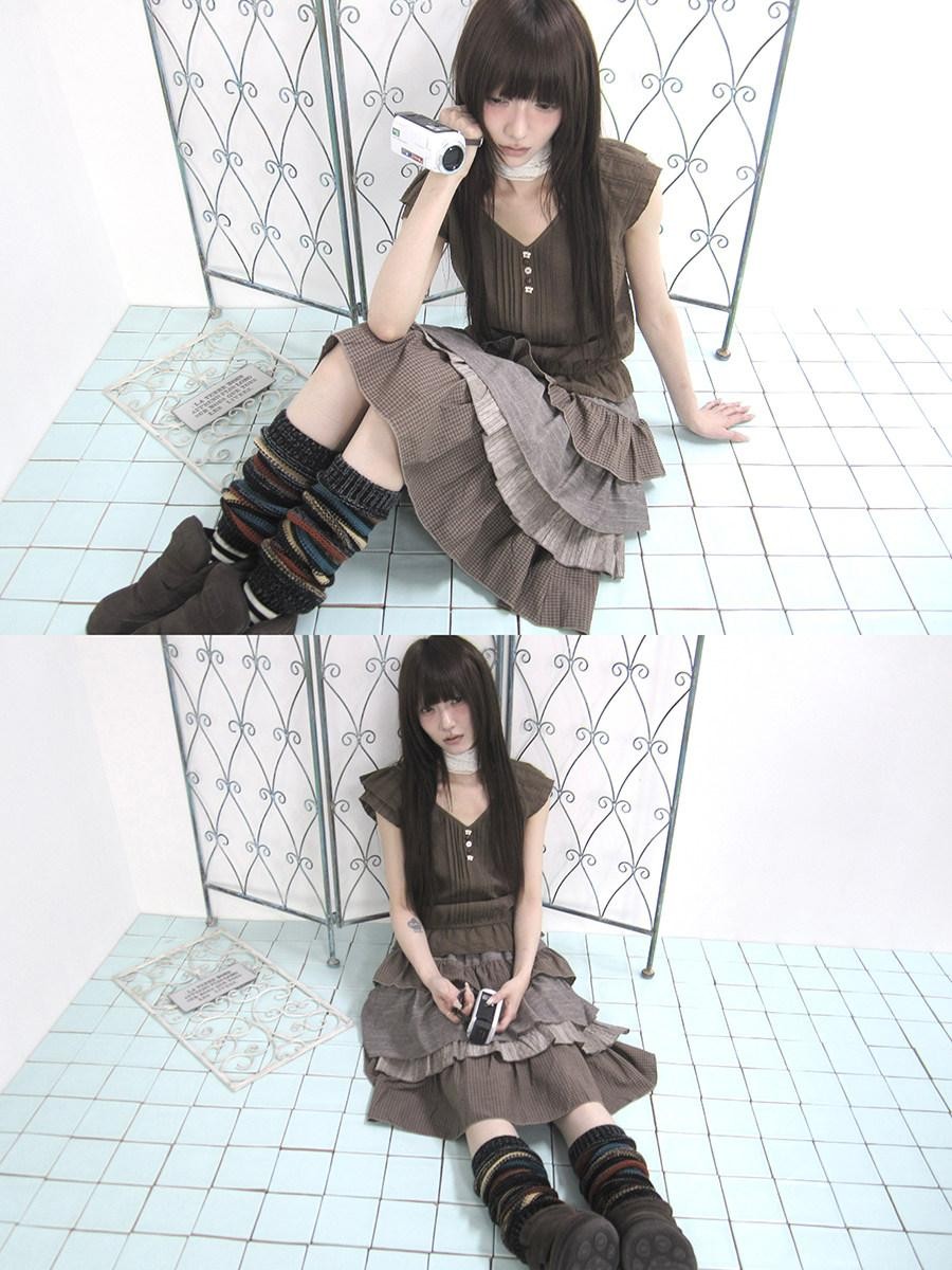 ang project Textured Pleated Ruffle V-neck Flutter Sleeve Women&