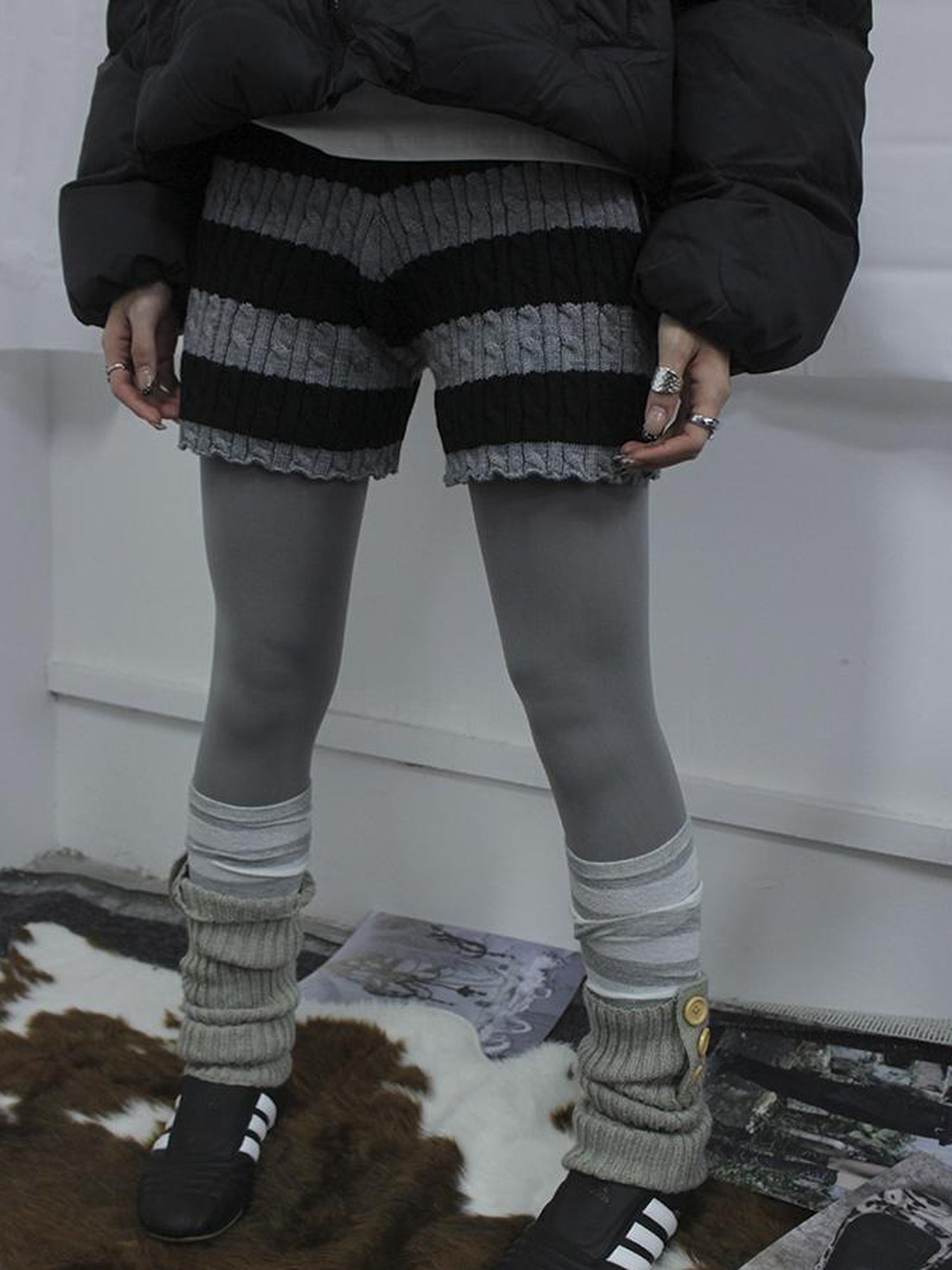 ang project Textured Stripe Knit Shorts Women Stretch Slim Fit Color Block