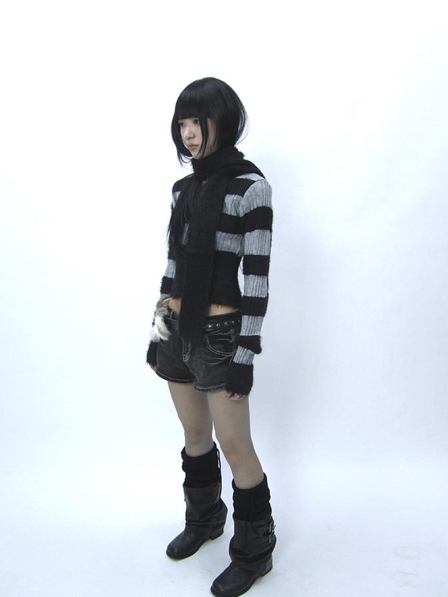 ang project V-neck Striped Knit Sweater Slim Fit Set