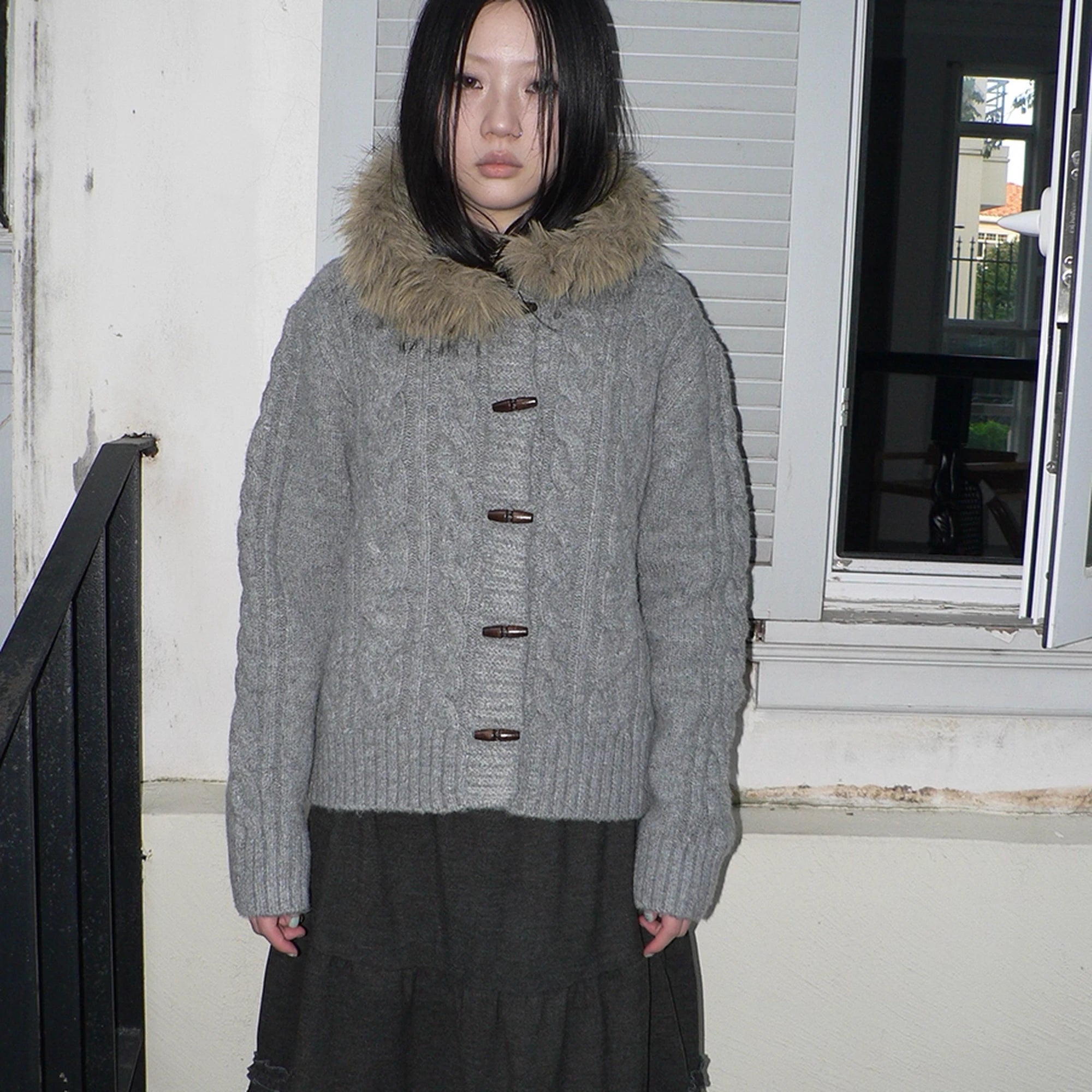 ang_project_Vintage_Cable_Knit_Hooded_Cardigan_With_Fur_Trim_And_Toggle_Buttons_MISSTT